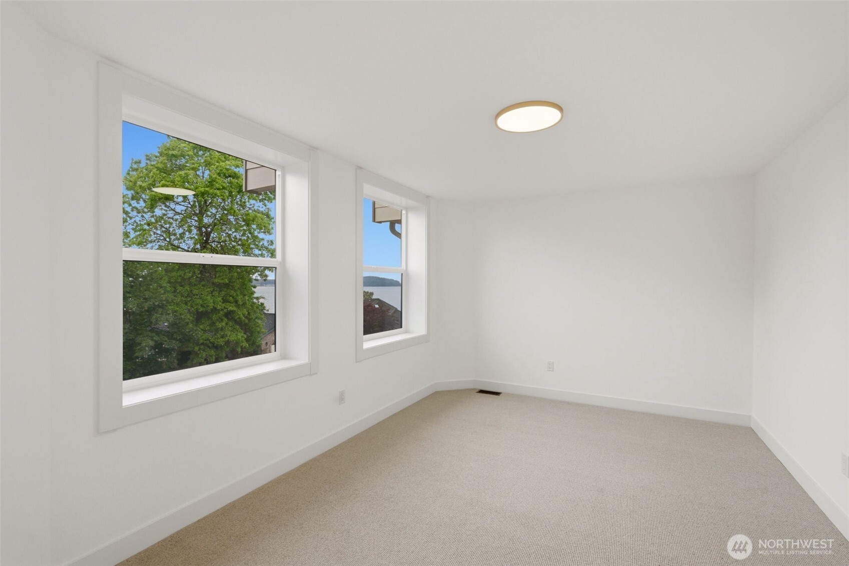 57 Chapman Loop , Steilacoom, WA 98388