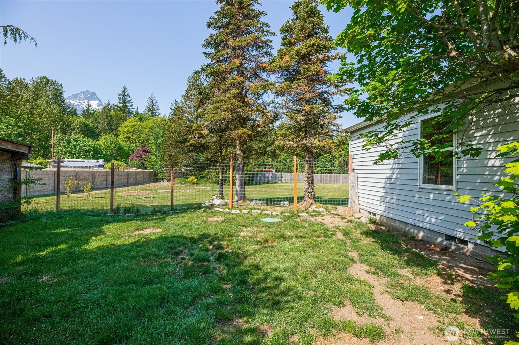 459 Commercial Avenue , Darrington, WA 98241