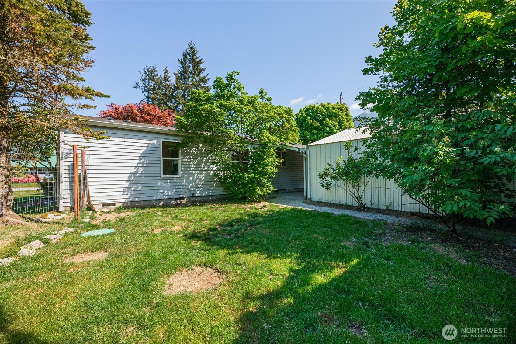 459 Commercial Avenue , Darrington, WA 98241