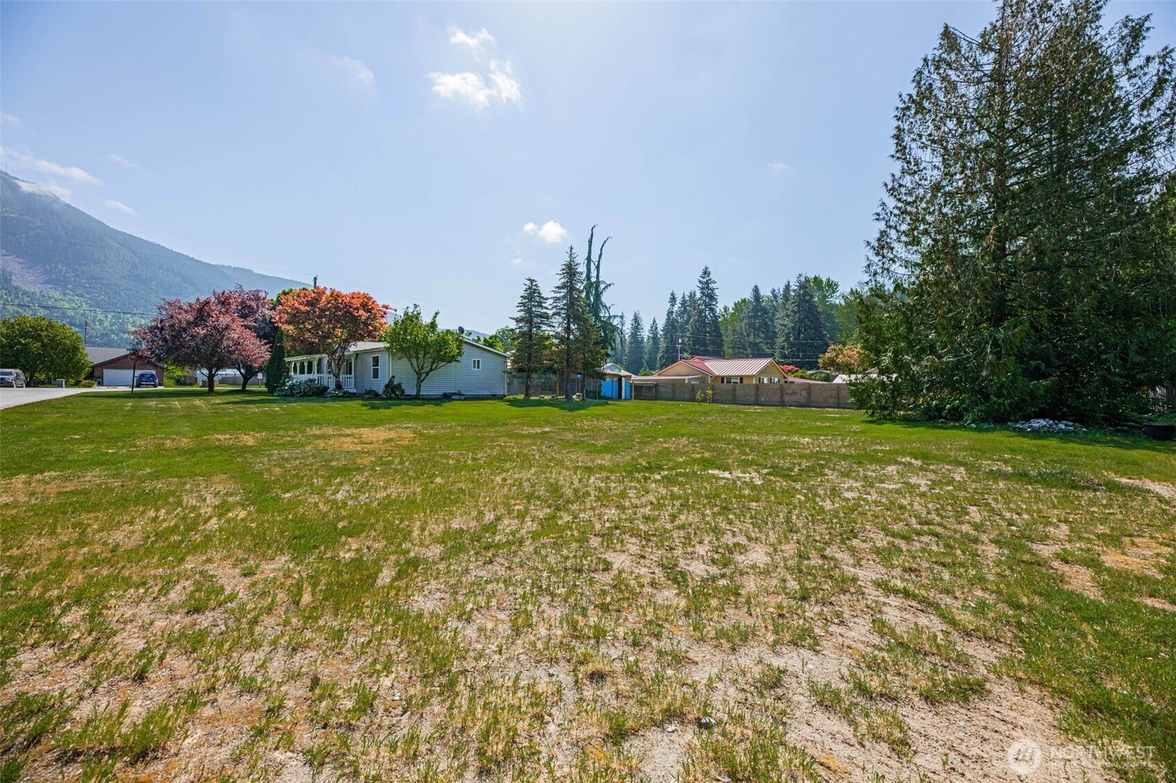 459 Commercial Avenue , Darrington, WA 98241
