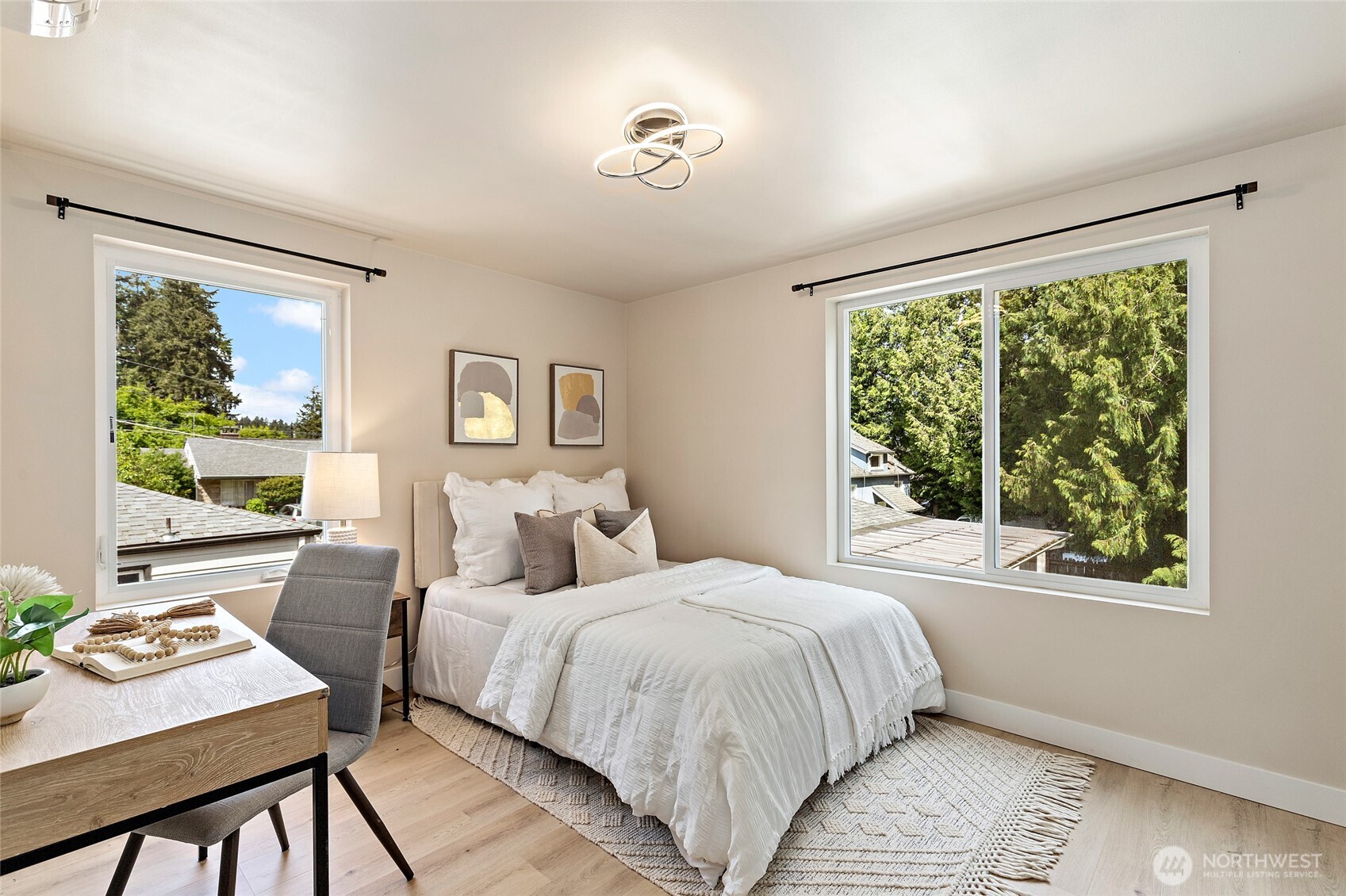 14338 Ashworth Avenue N #B, Seattle, WA 98133-7124