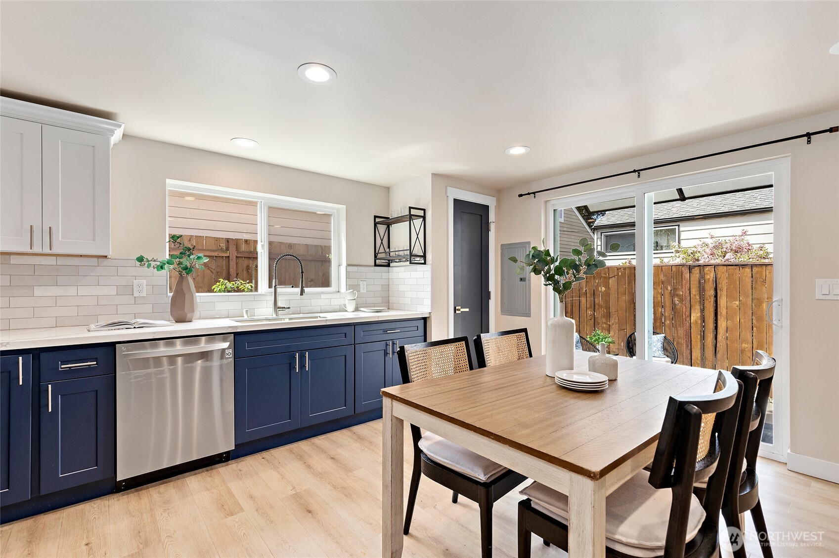 14338 Ashworth Avenue N #B, Seattle, WA 98133-7124