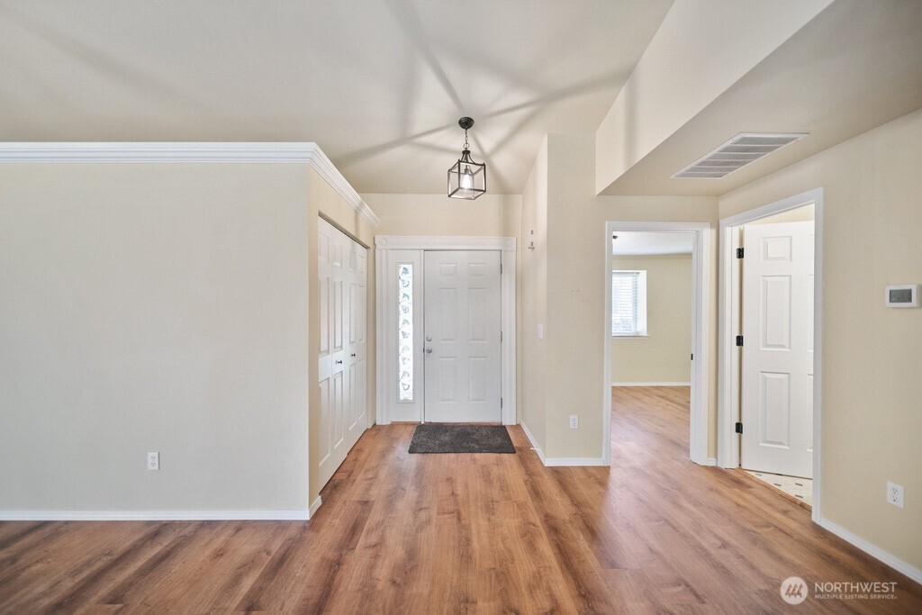 5904 157th Street Court E, Puyallup, WA 98375