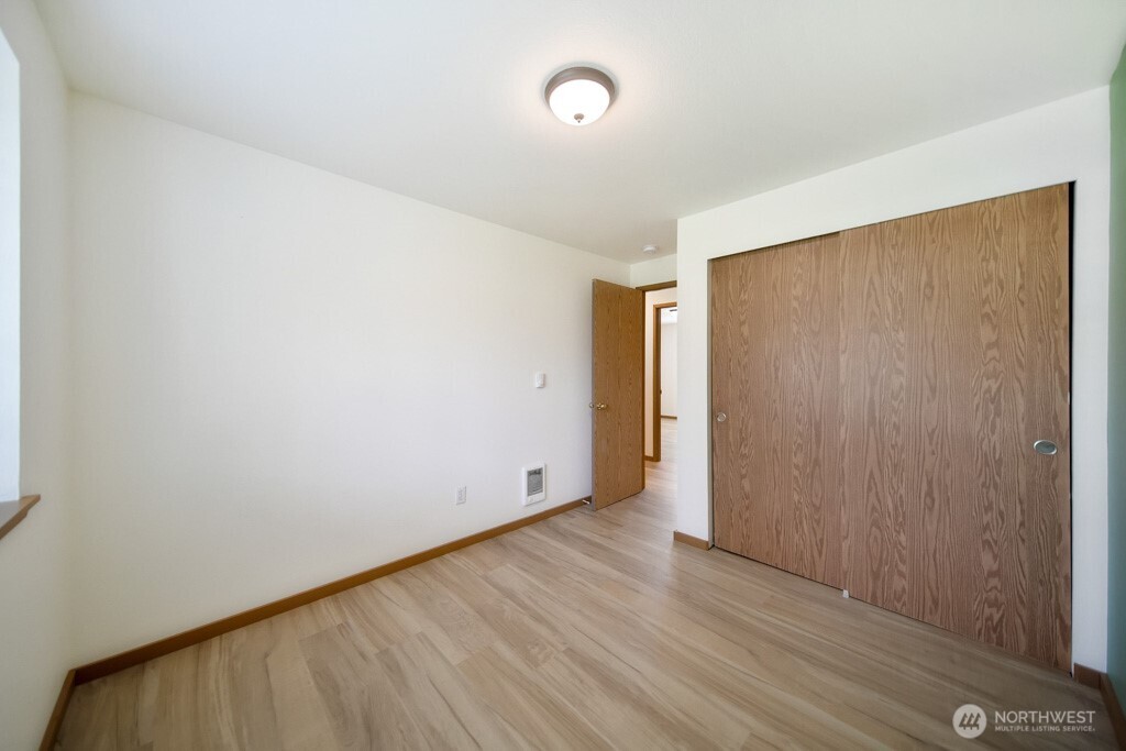 5904 157th Street Court E, Puyallup, WA 98375