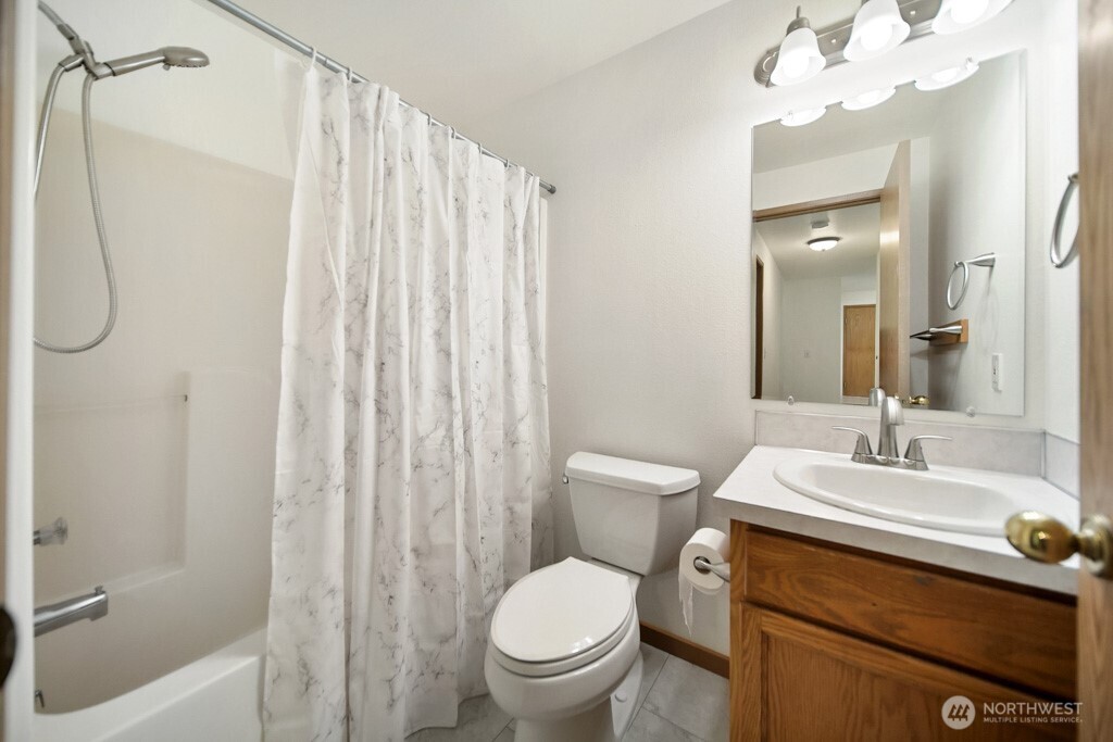 5904 157th Street Court E, Puyallup, WA 98375
