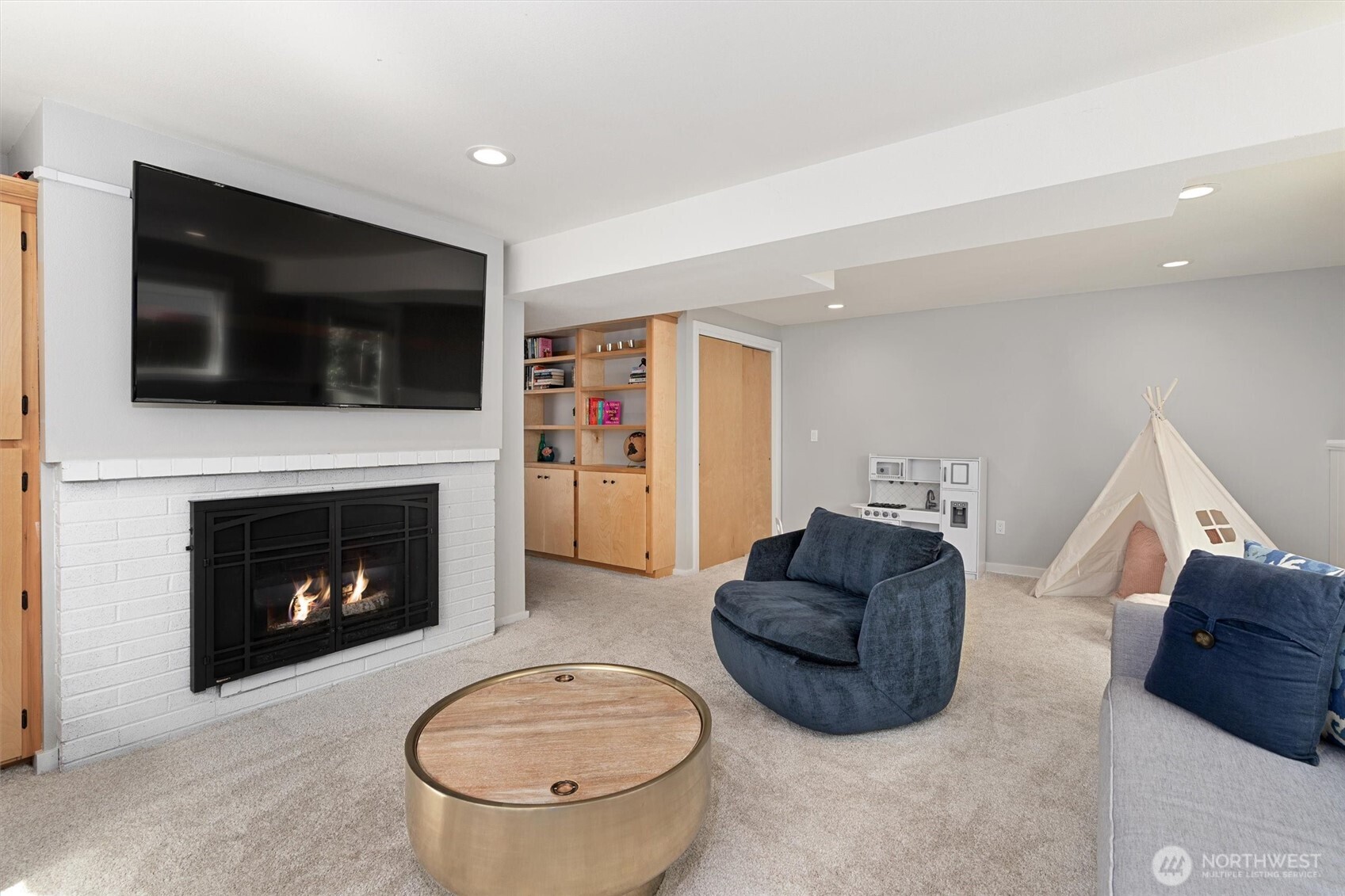 18012 1st Avenue NW, Shoreline, WA 98177