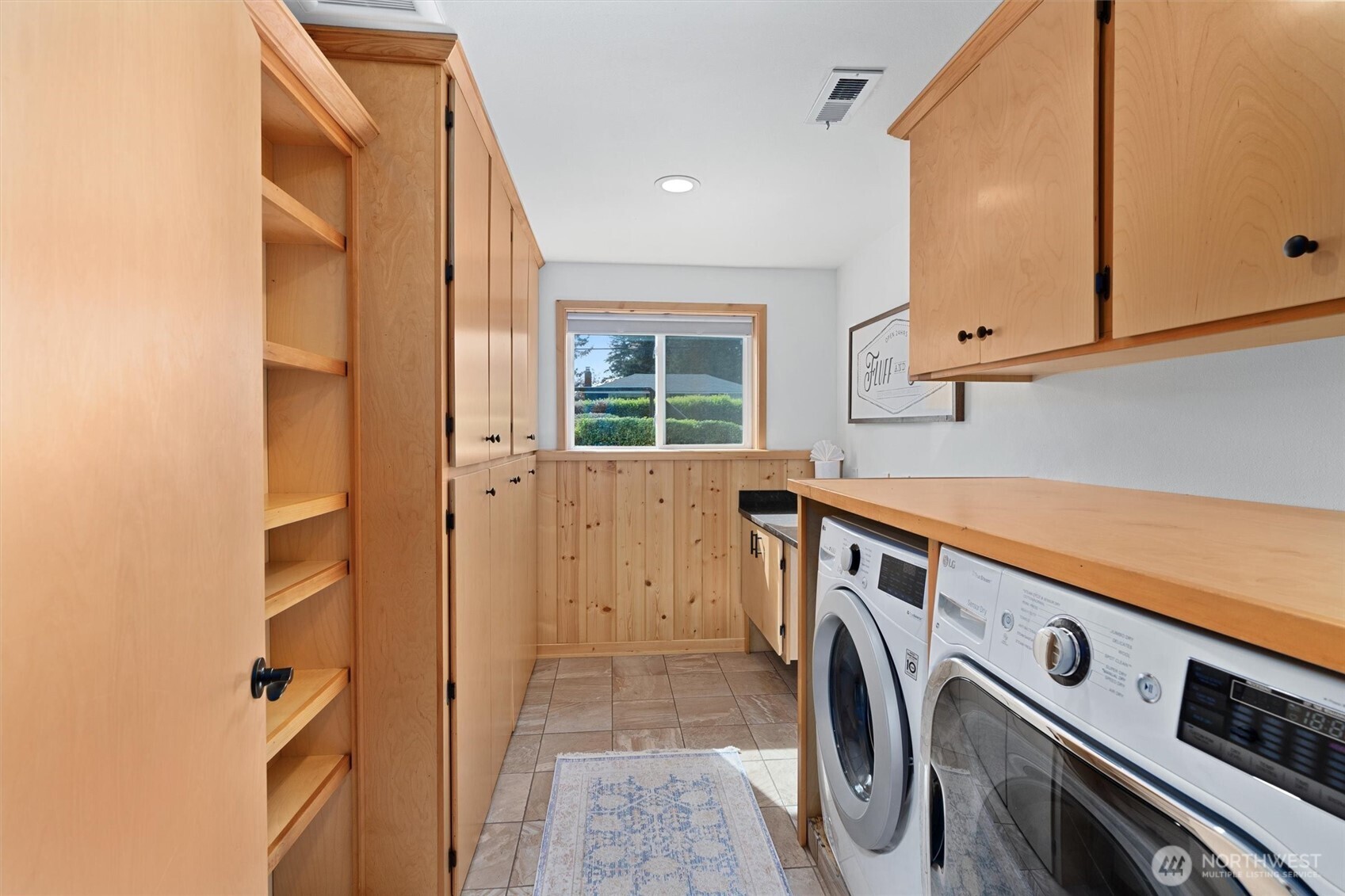 18012 1st Avenue NW, Shoreline, WA 98177