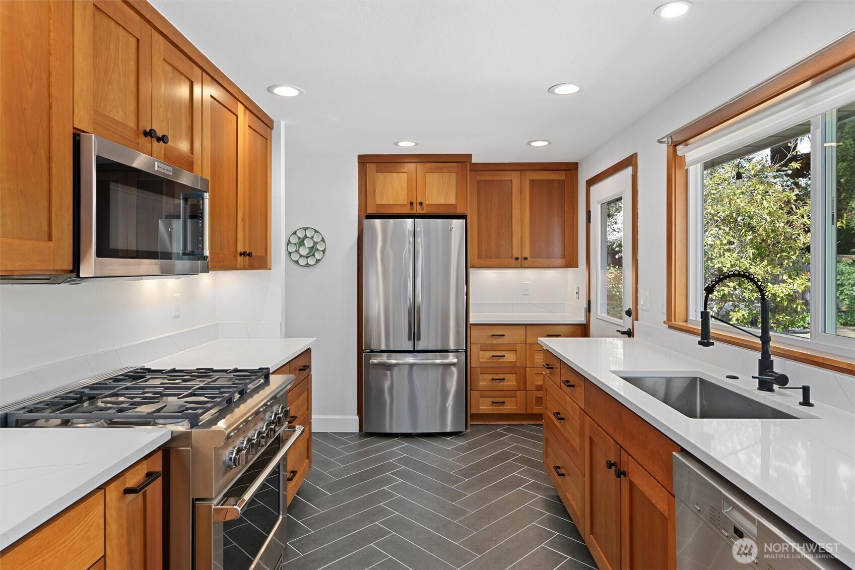 18012 1st Avenue NW, Shoreline, WA 98177
