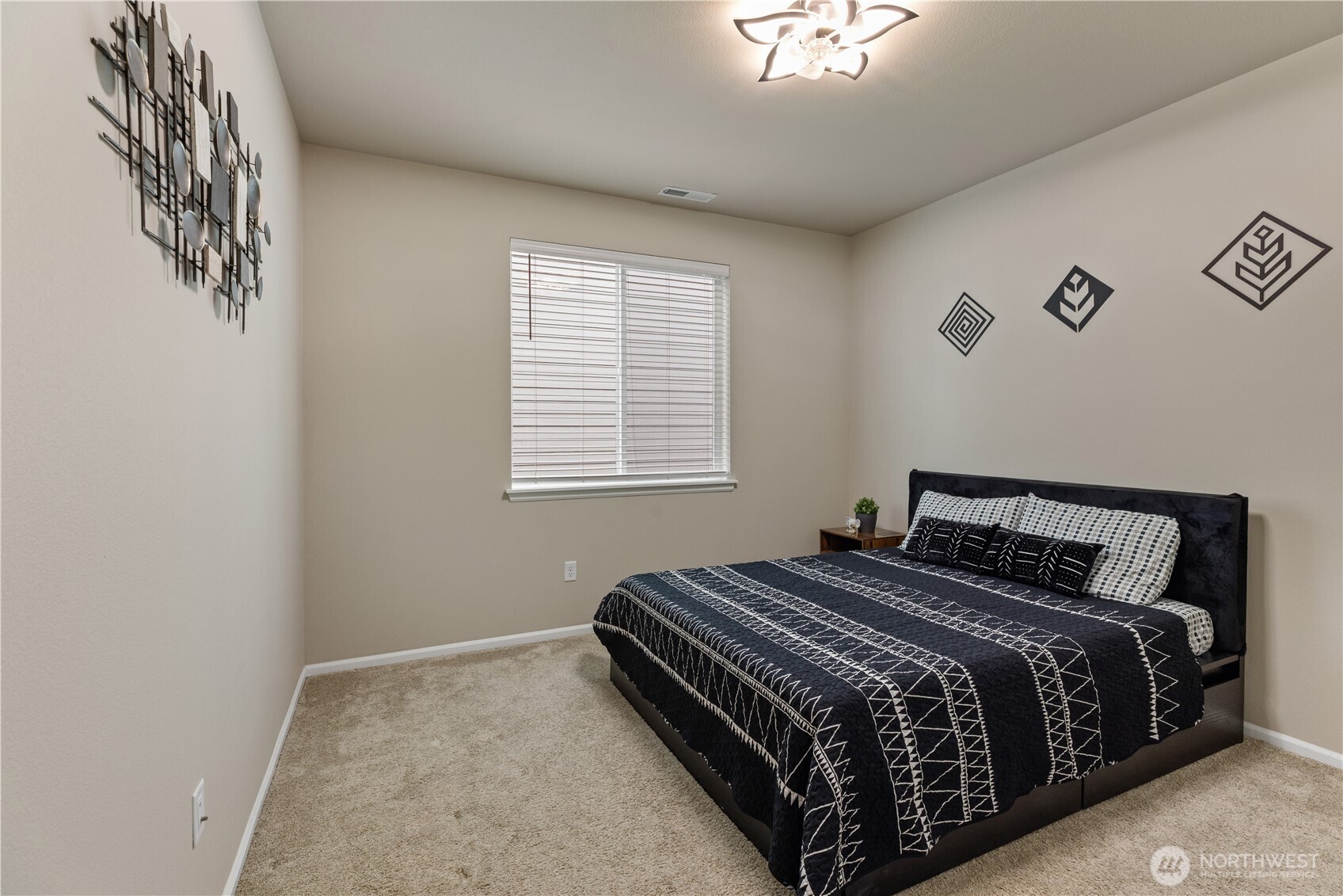 26832 199th Avenue SE, Covington, WA 98042-6884