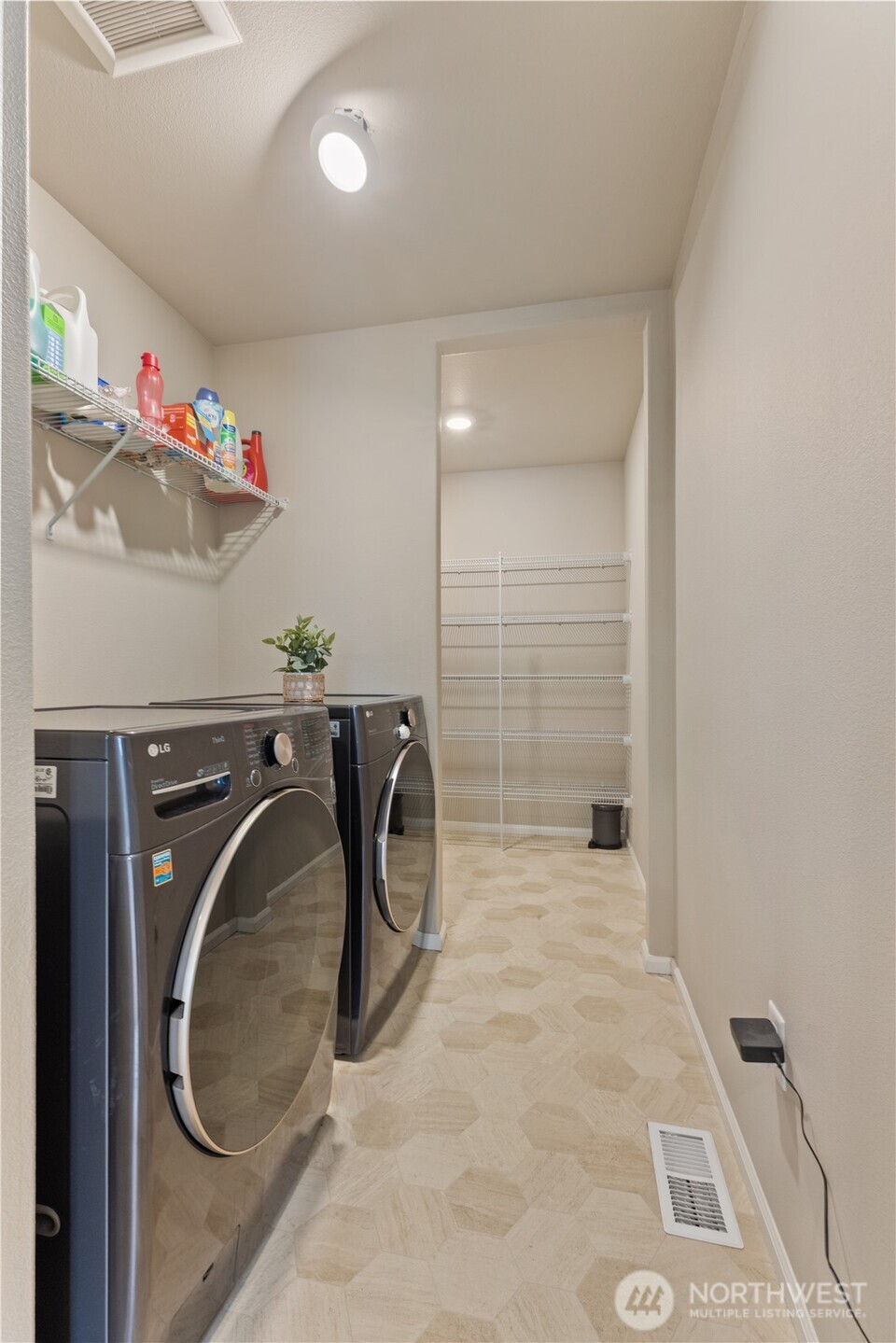 26832 199th Avenue SE, Covington, WA 98042-6884