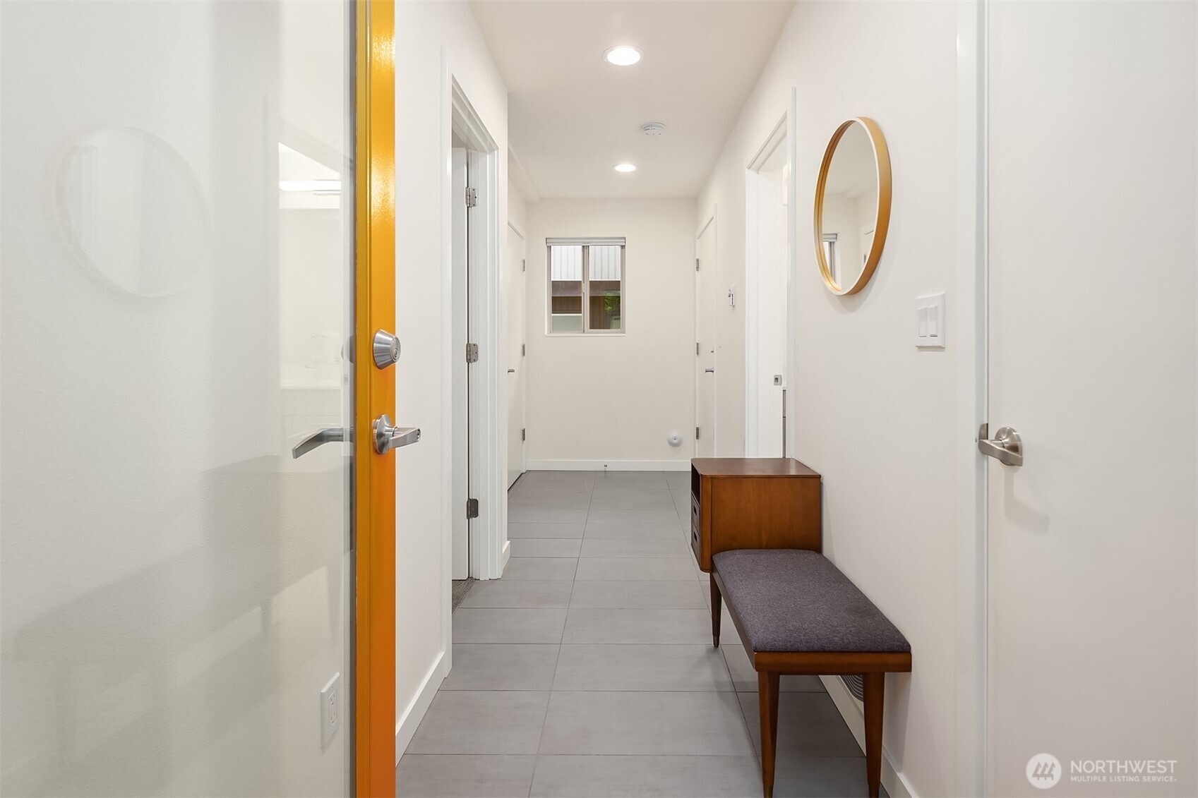 9230 Interlake Avenue N, Seattle, WA 98103