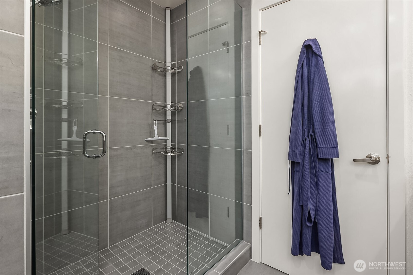 9230 Interlake Avenue N, Seattle, WA 98103
