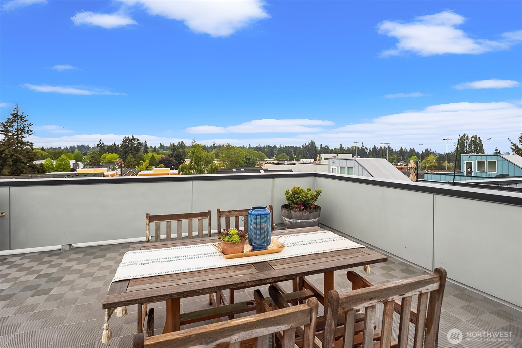 9230 Interlake Avenue N, Seattle, WA 98103