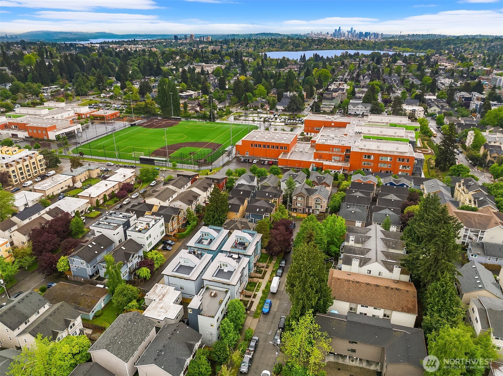 9230 Interlake Avenue N, Seattle, WA 98103