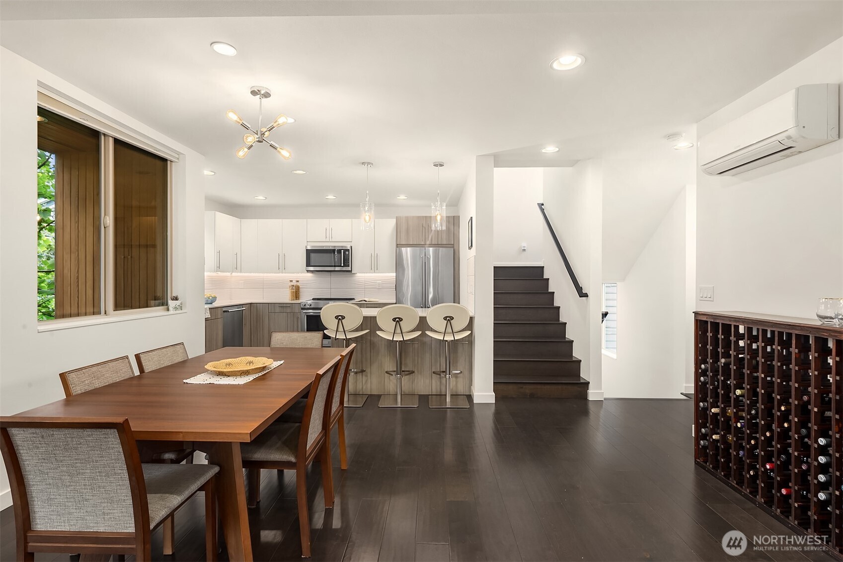 9230 Interlake Avenue N, Seattle, WA 98103