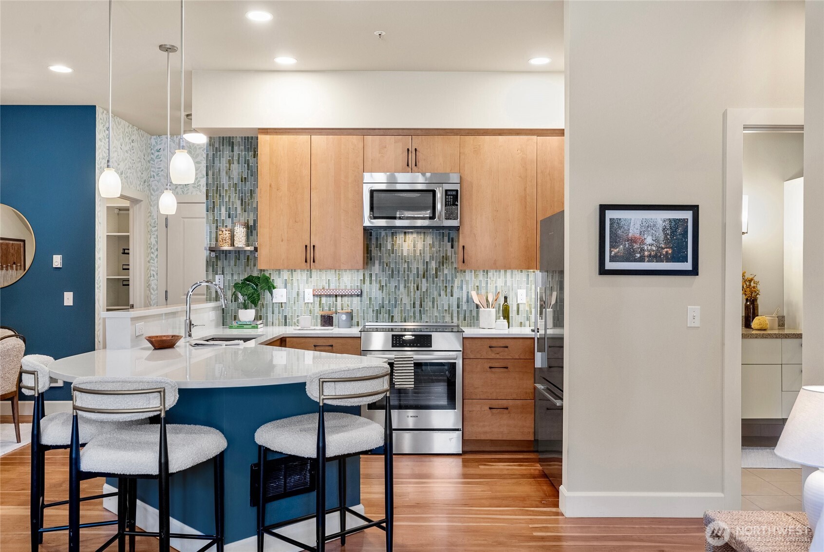 71 Pine Street #201, Edmonds, WA 98020
