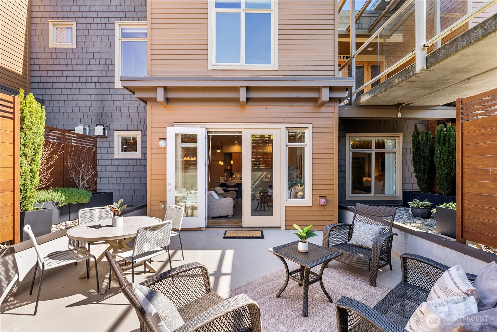 71 Pine Street #201, Edmonds, WA 98020