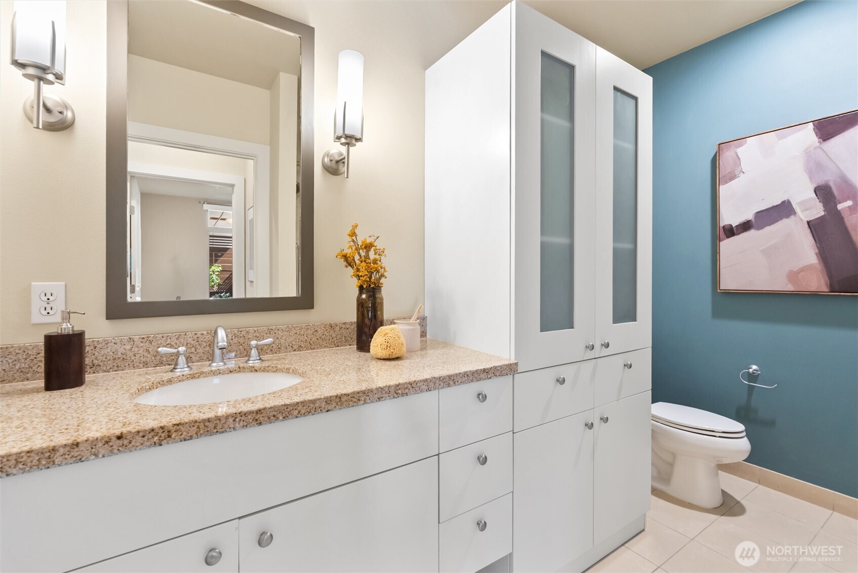 71 Pine Street #201, Edmonds, WA 98020