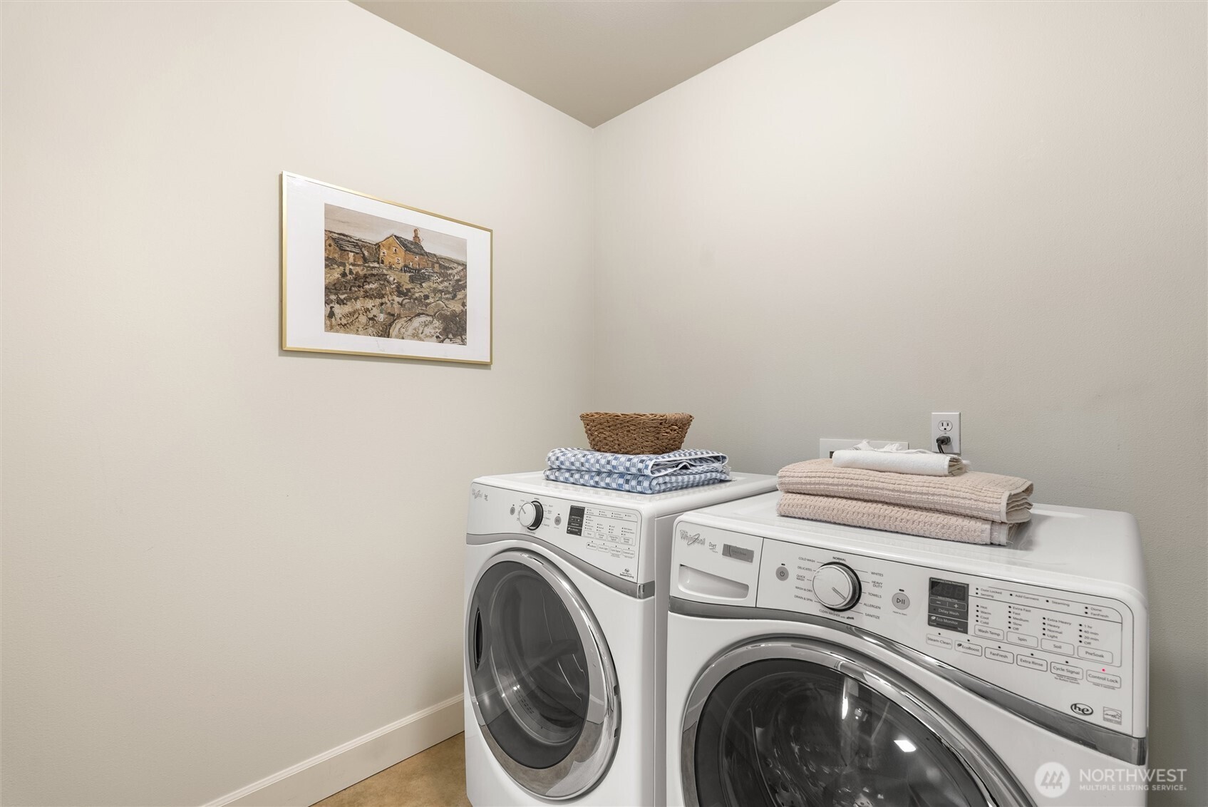 71 Pine Street #201, Edmonds, WA 98020