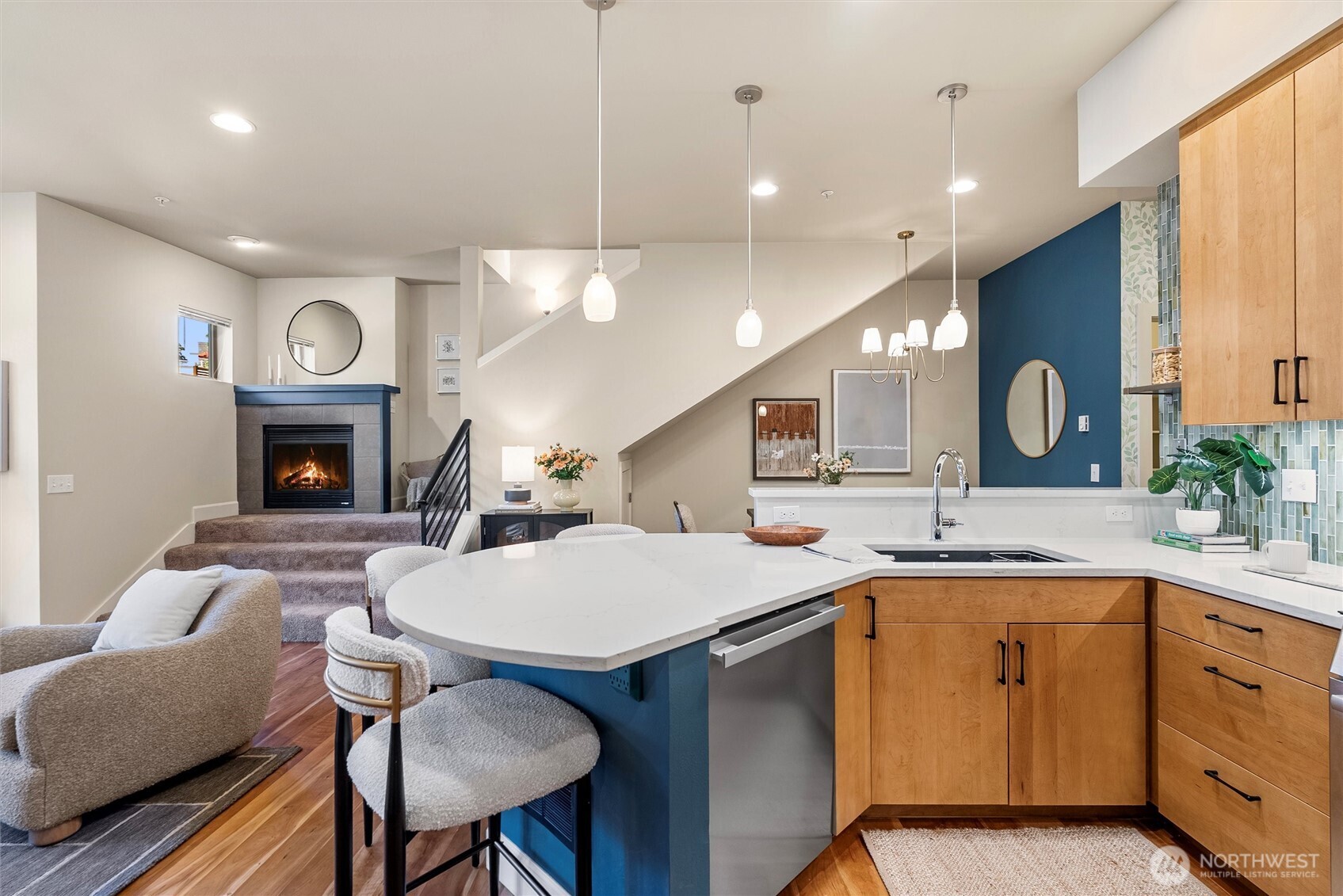 71 Pine Street #201, Edmonds, WA 98020