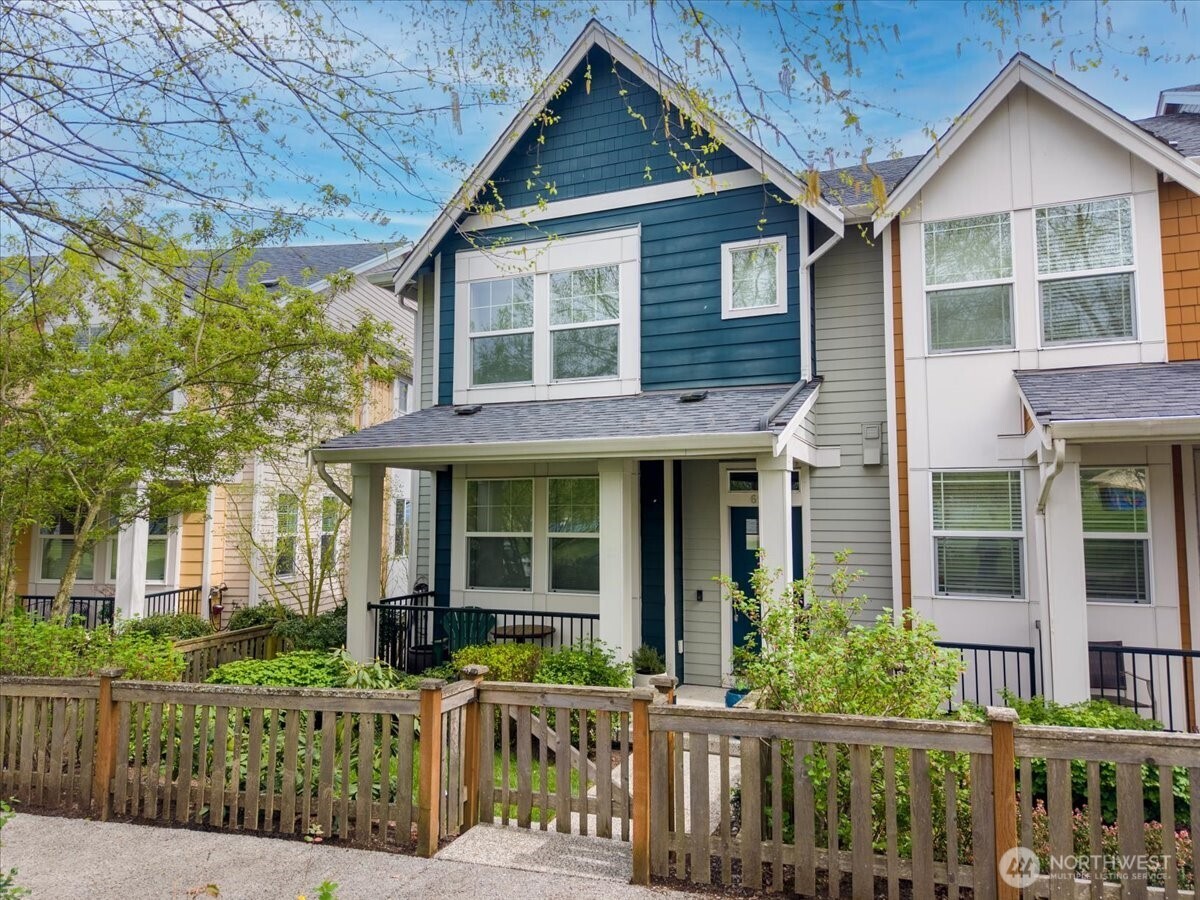 6910 31st Avenue SW, Seattle, WA 98126
