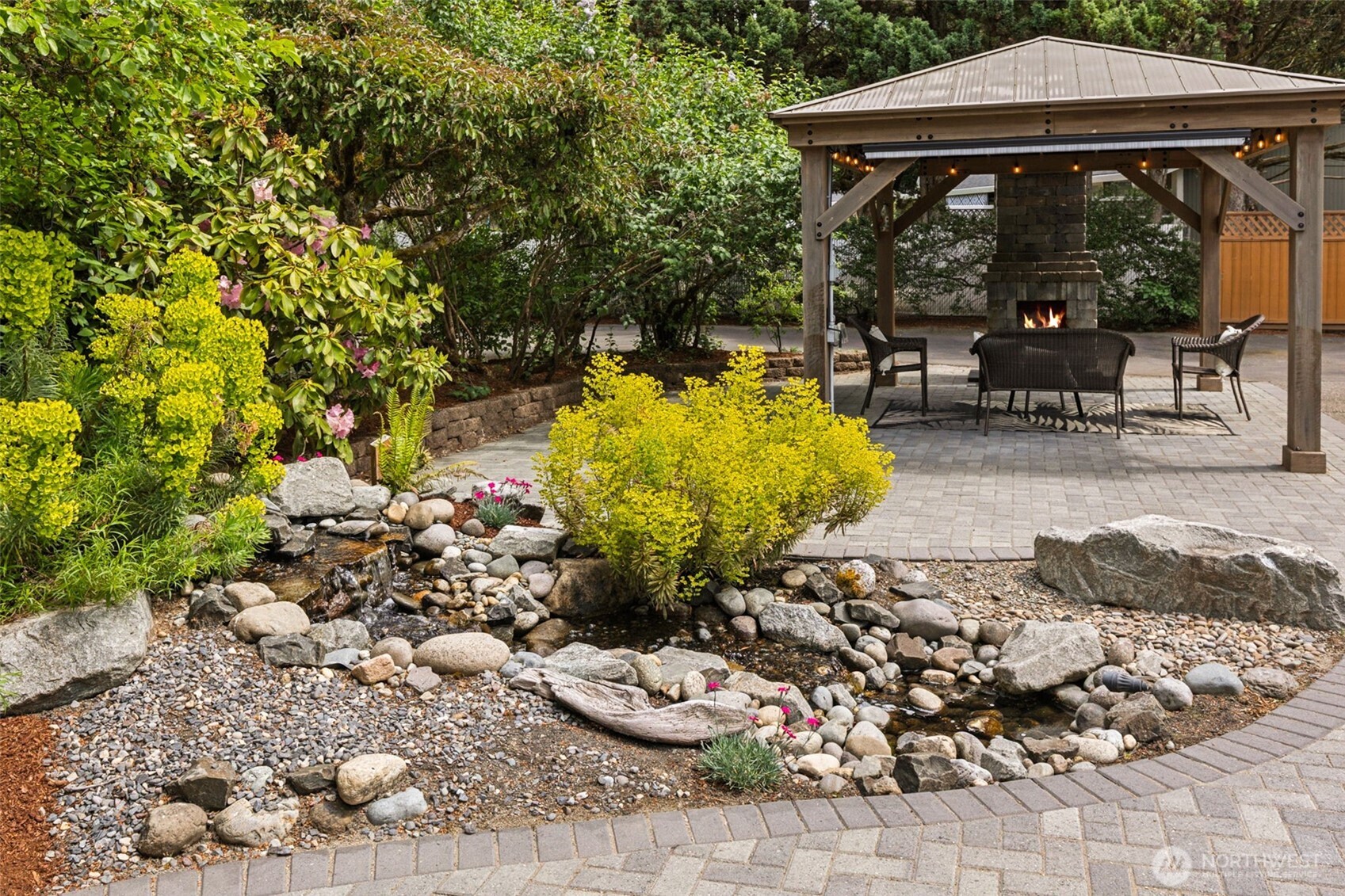 7204 44th Avenue NE, Olympia, WA 98516