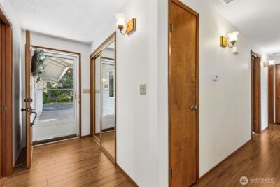 7204 44th Avenue NE, Olympia, WA 98516 - Photo 5