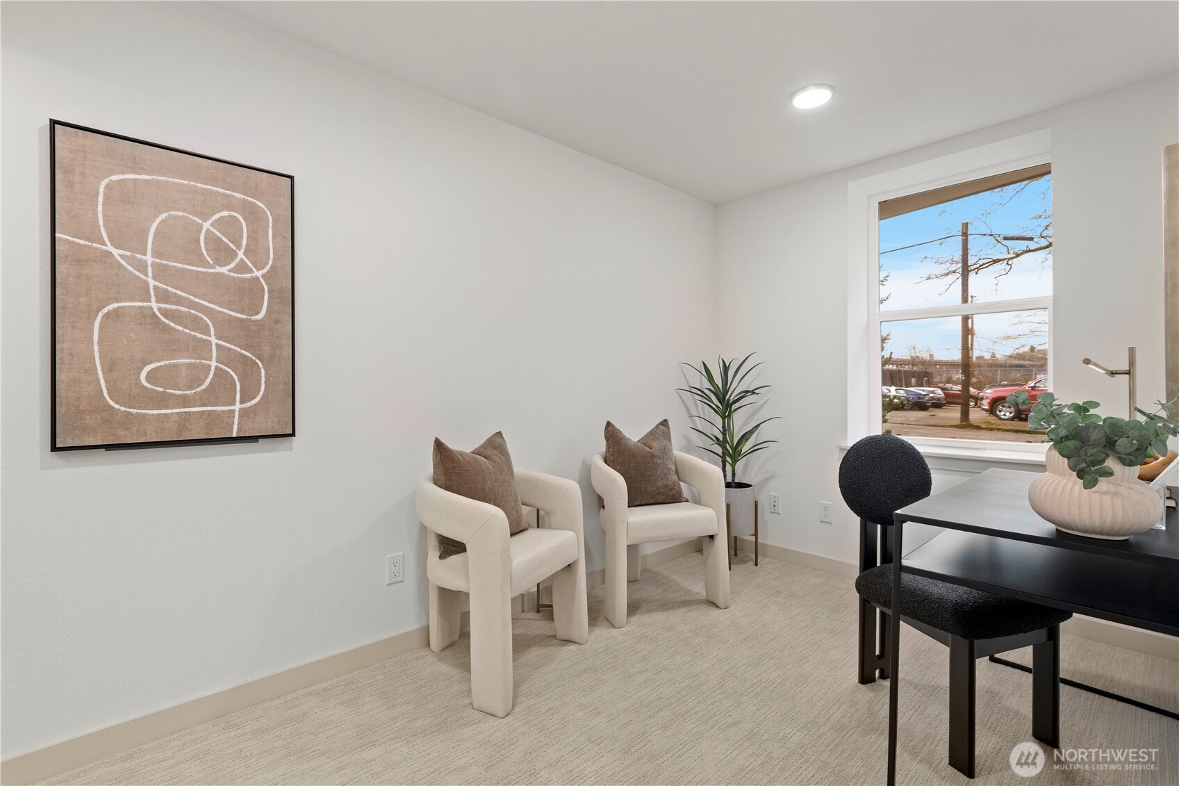 724 N 36th Street , Seattle, WA 98103