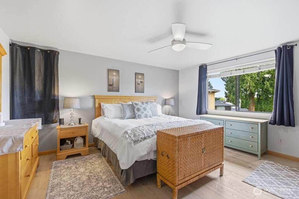 20712 33rd Avenue W, Lynnwood, WA 98036