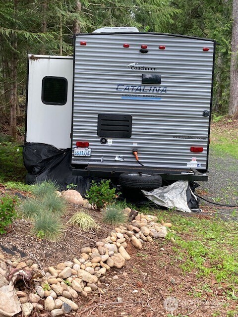201 N Duckabush Drive E, Hoodsport, WA 98548