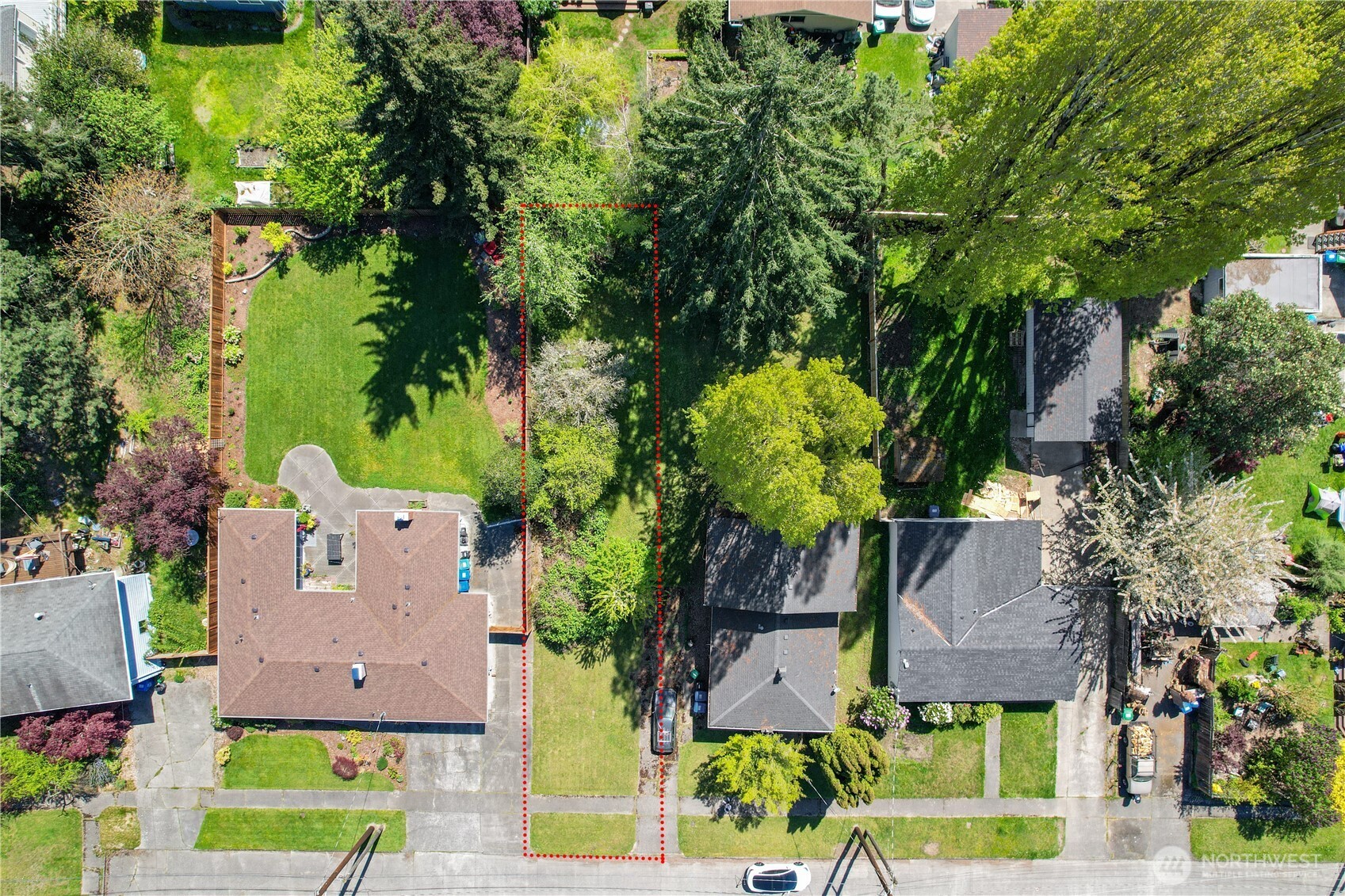 1417 SW Donovan Street , Seattle, WA 98106
