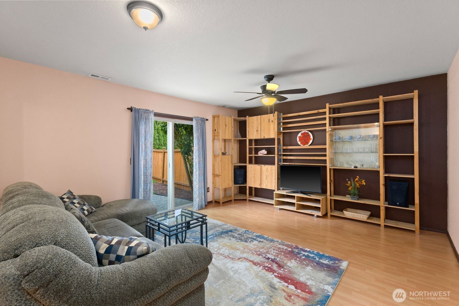 904 SW 214th Place , Lynnwood, WA 98036