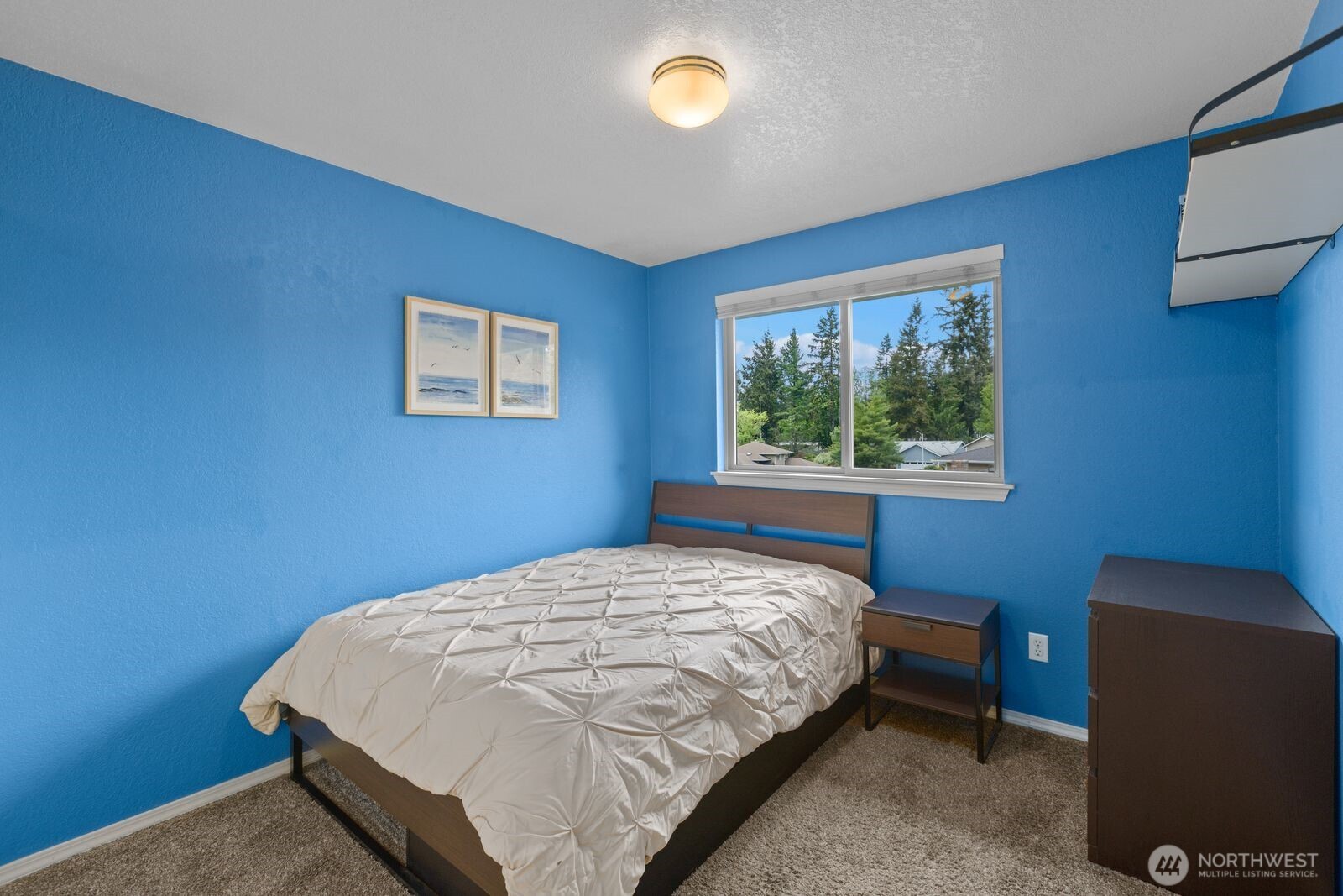 904 SW 214th Place , Lynnwood, WA 98036
