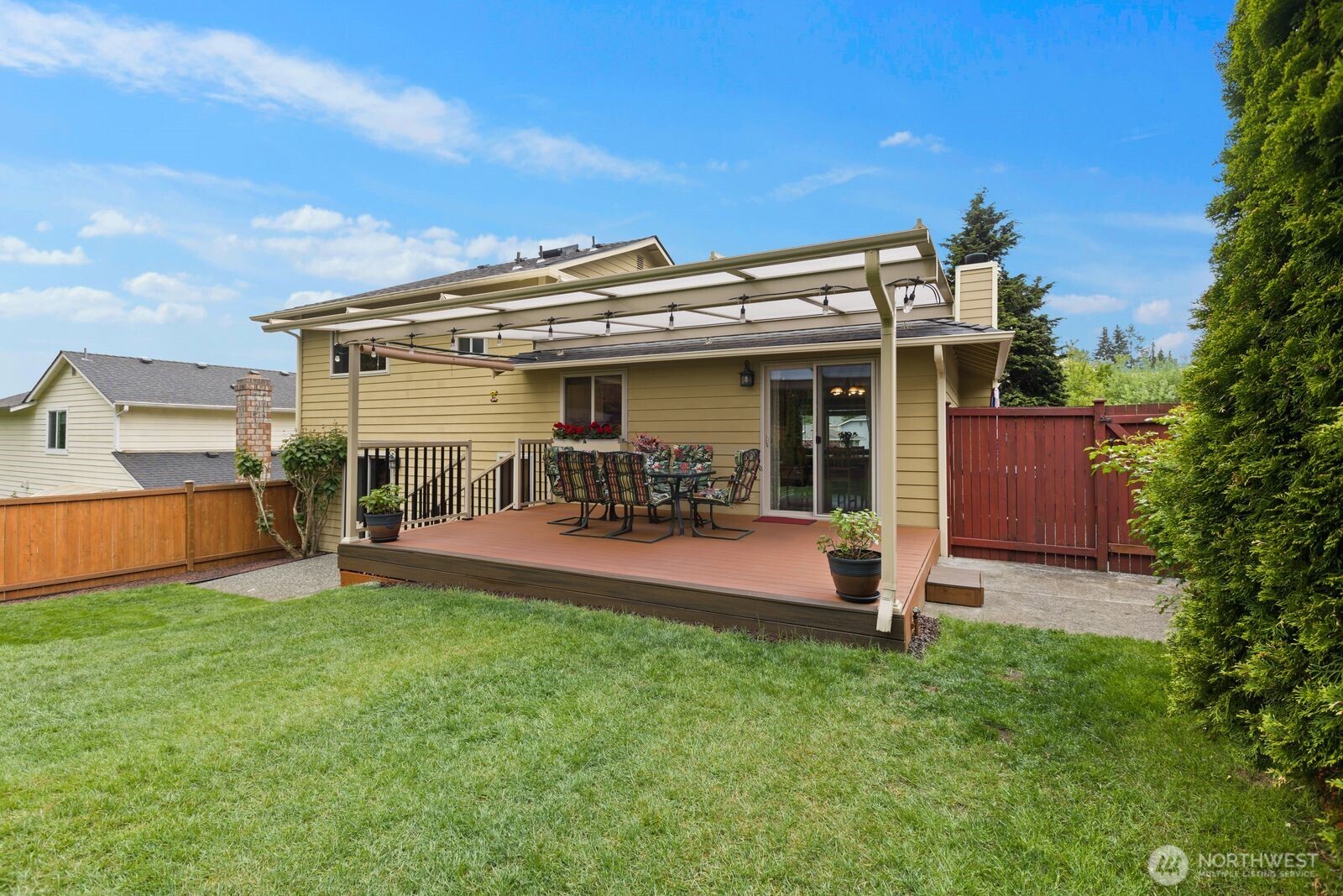 904 SW 214th Place , Lynnwood, WA 98036