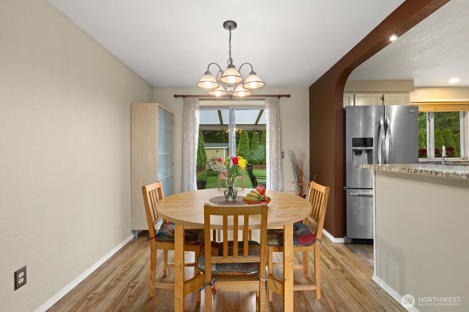 904 SW 214th Place , Lynnwood, WA 98036
