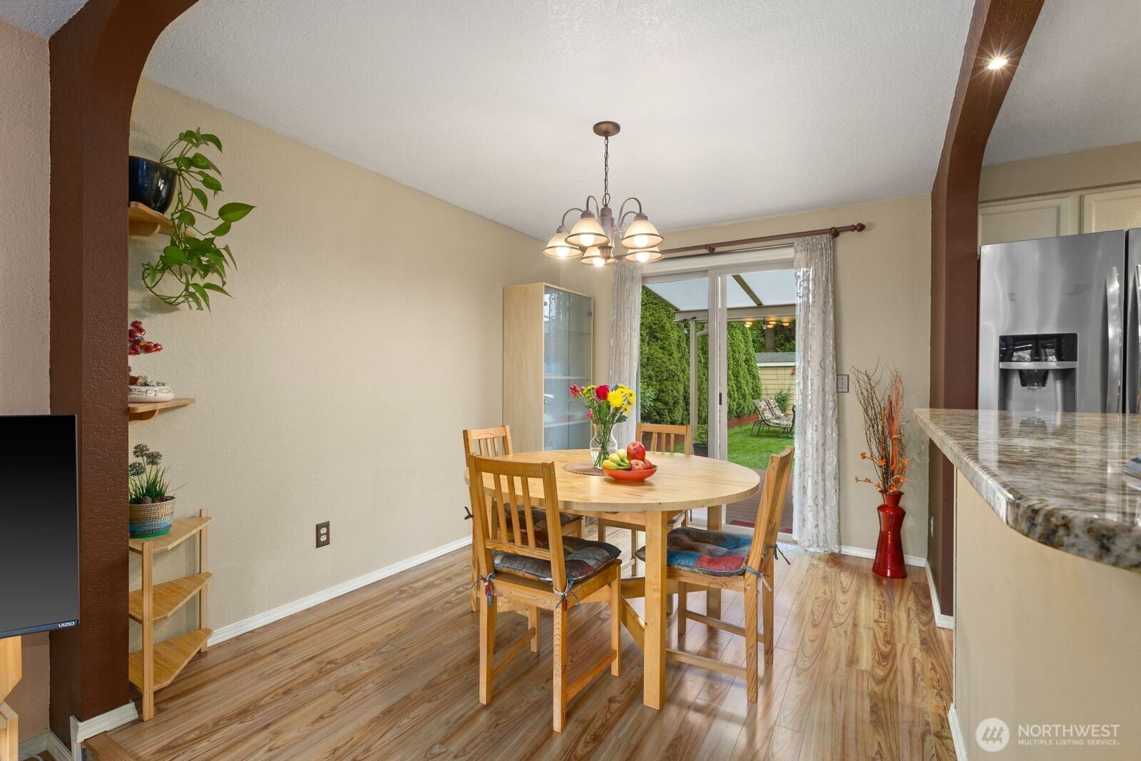 904 SW 214th Place , Lynnwood, WA 98036