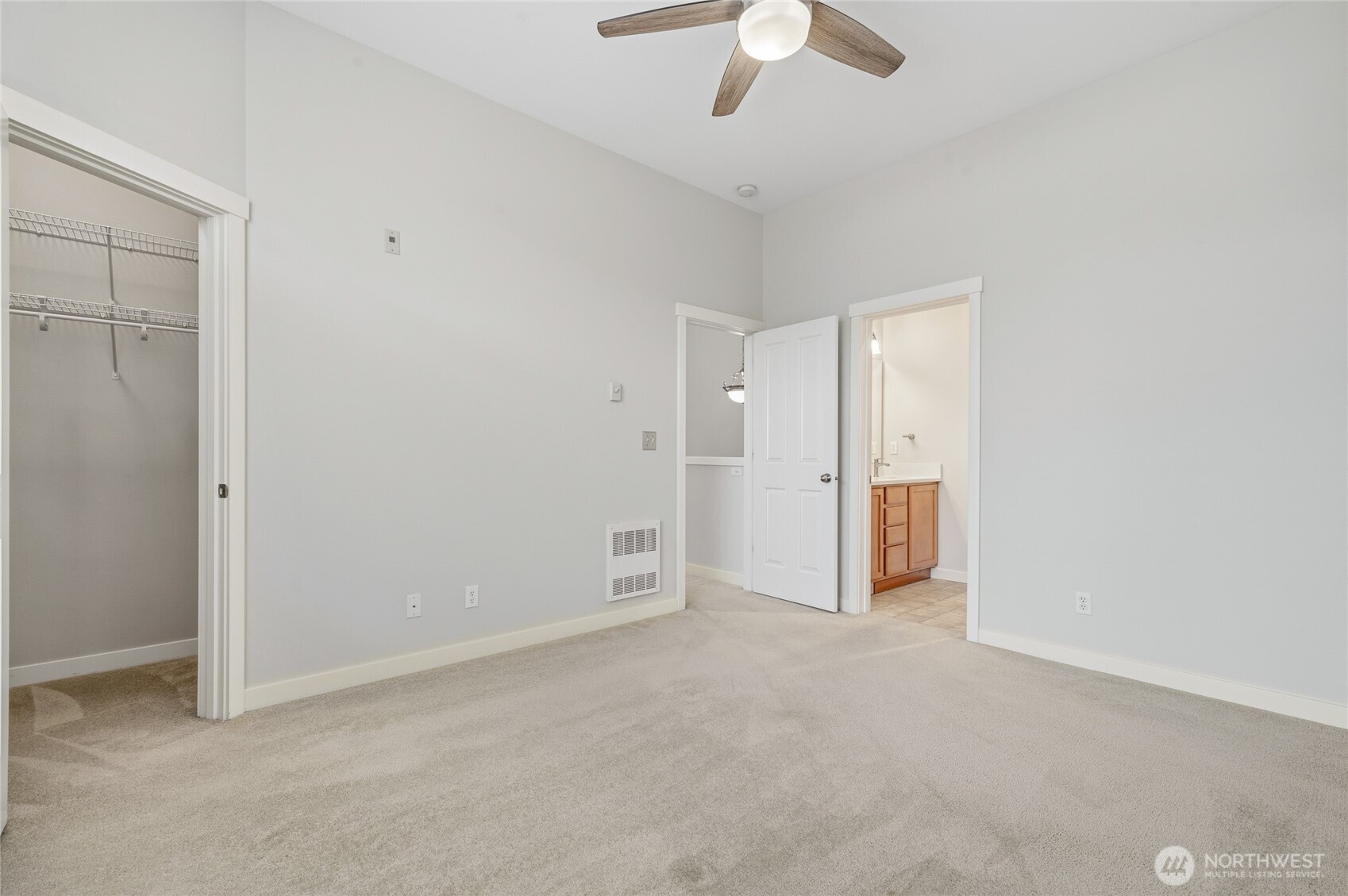 1855 Trossachs Boulevard SE #2006, Sammamish, WA 98075
