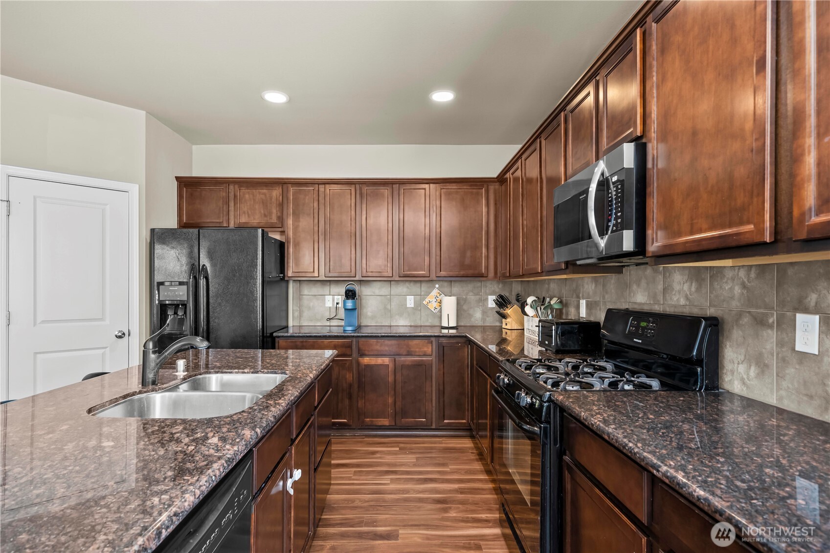 18834 110th Ave Ct E , Puyallup, WA 98374