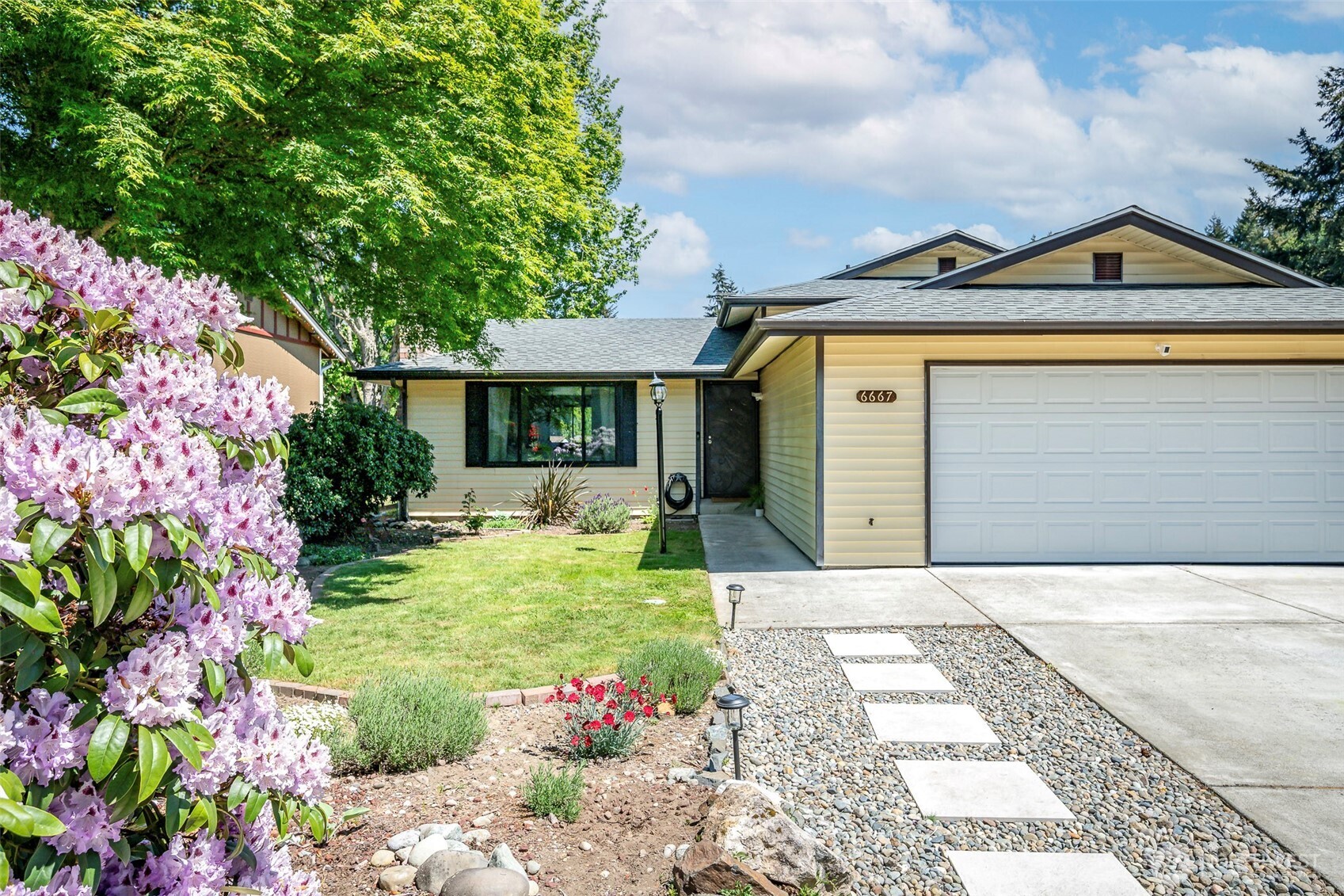 6667 E Grandview Avenue , Tacoma, WA 98404