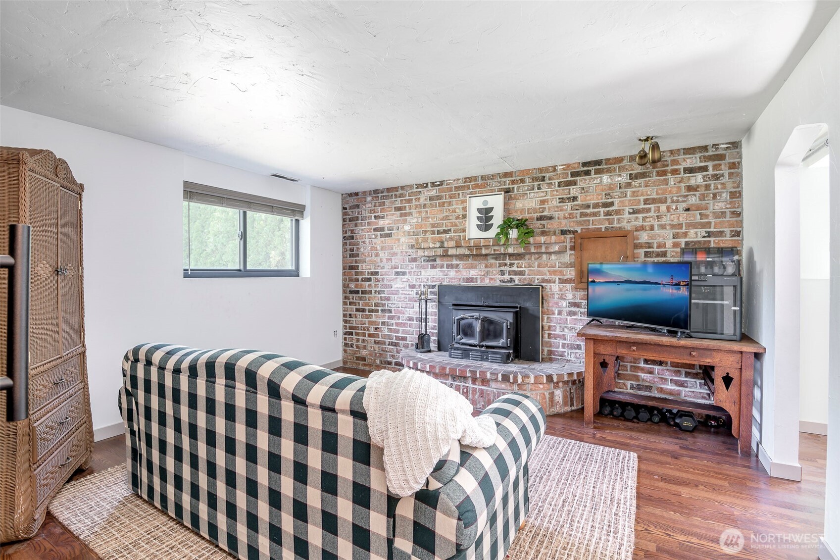 6667 E Grandview Avenue , Tacoma, WA 98404