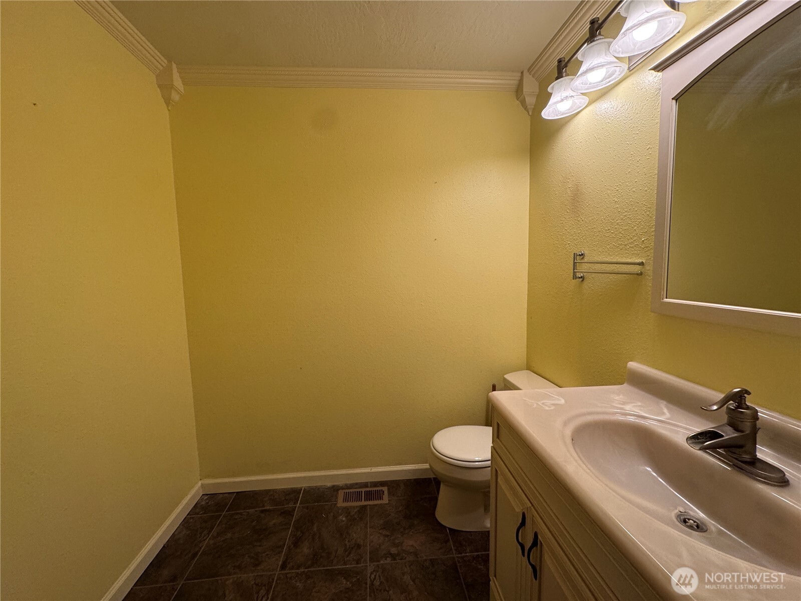 15374 Road 26 SW, Mattawa, WA 99349
