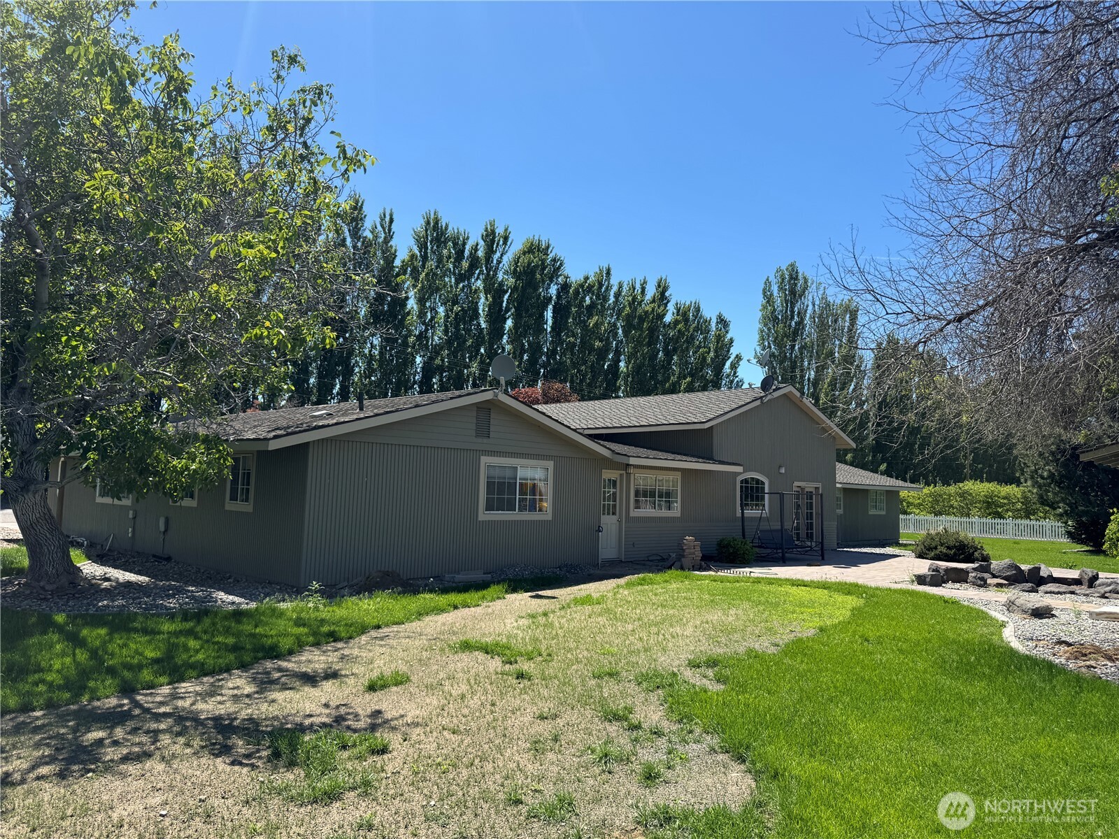 15374 Road 26 SW, Mattawa, WA 99349