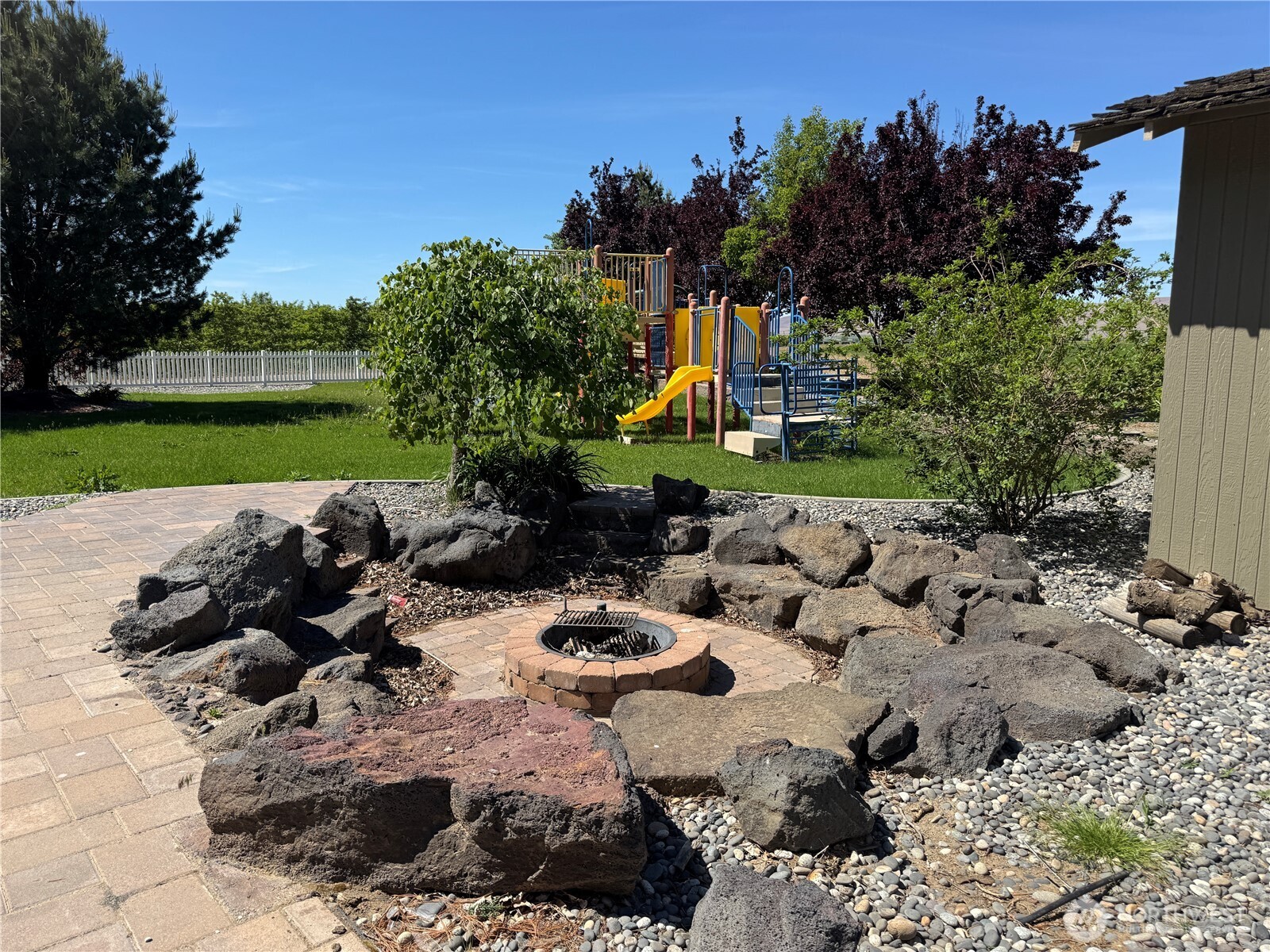 15374 Road 26 SW, Mattawa, WA 99349
