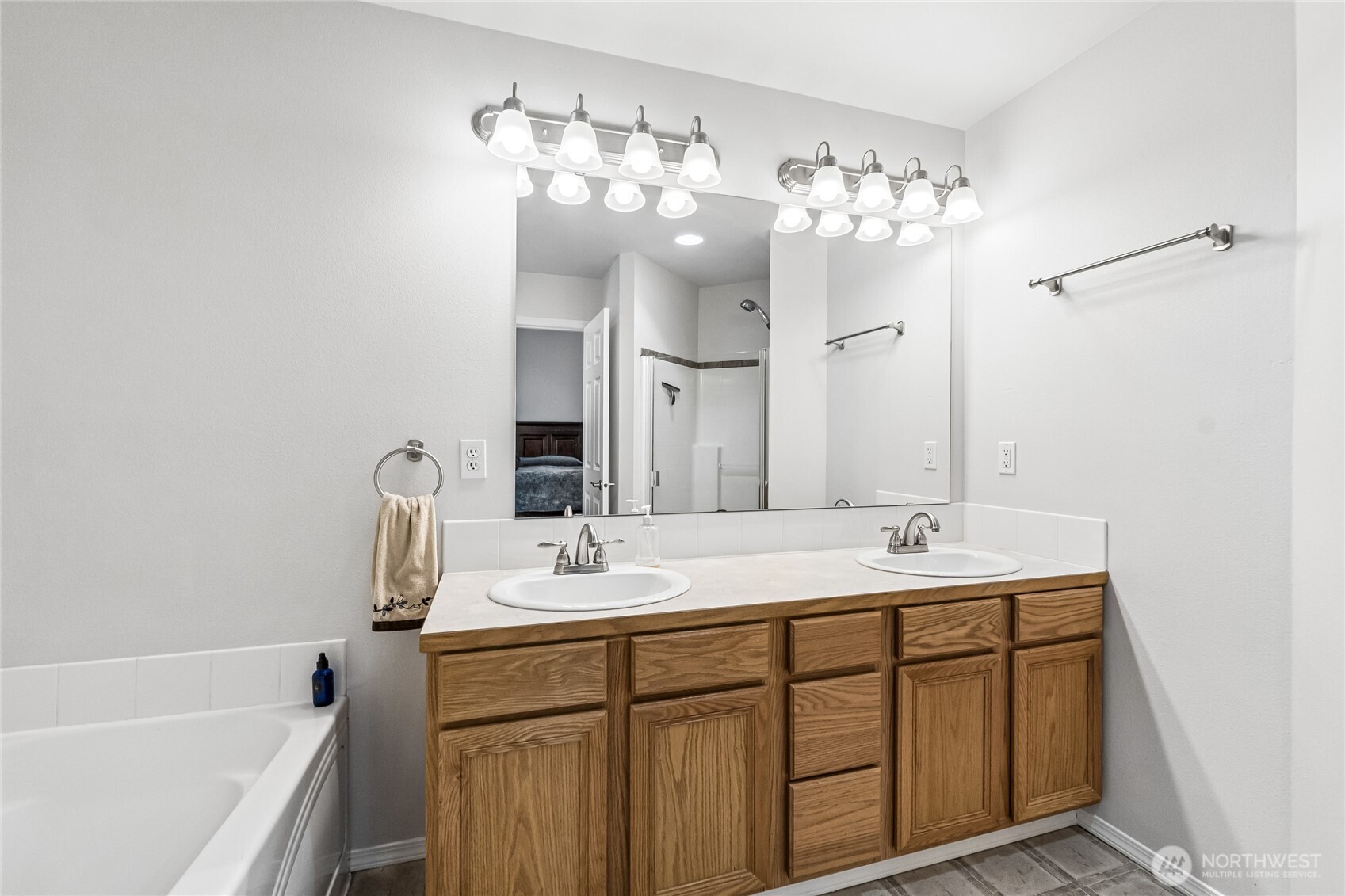 11013 Meridian Avenue S, Everett, WA 98208
