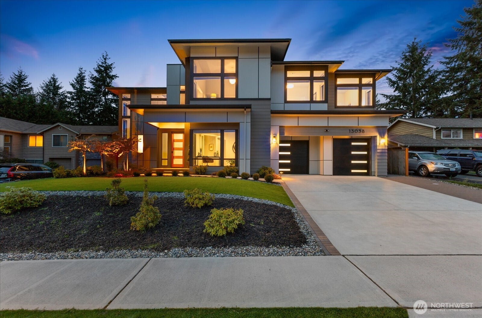 13038 NE 102nd Place , Kirkland, WA 98033