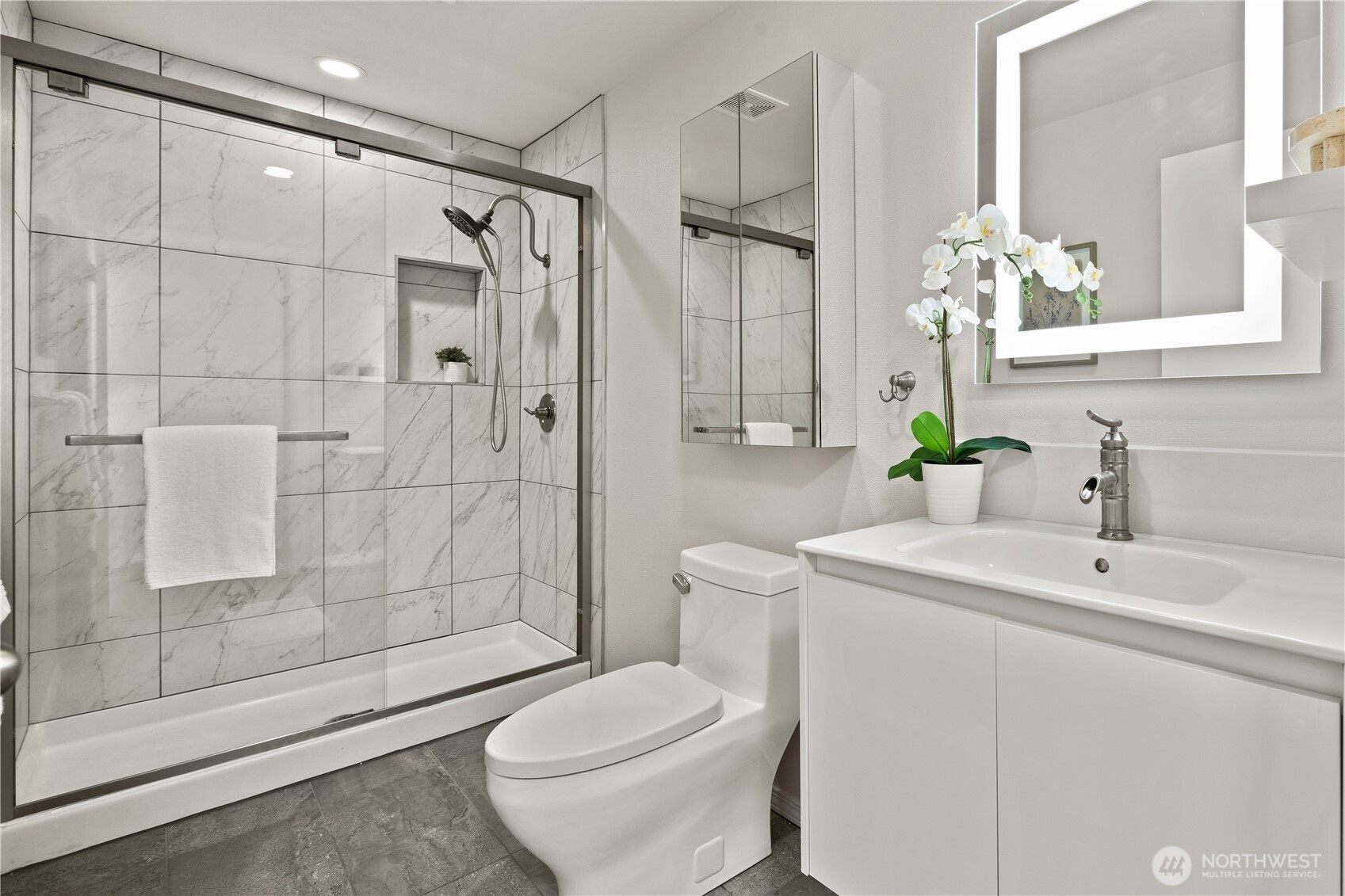 14225 NE 2nd Place #100F, Bellevue, WA 98007