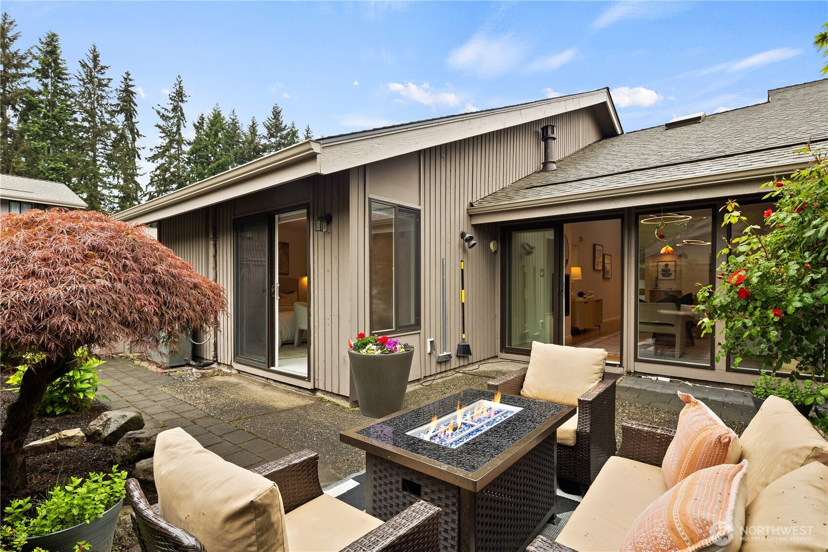 14225 NE 2nd Place #100F, Bellevue, WA 98007