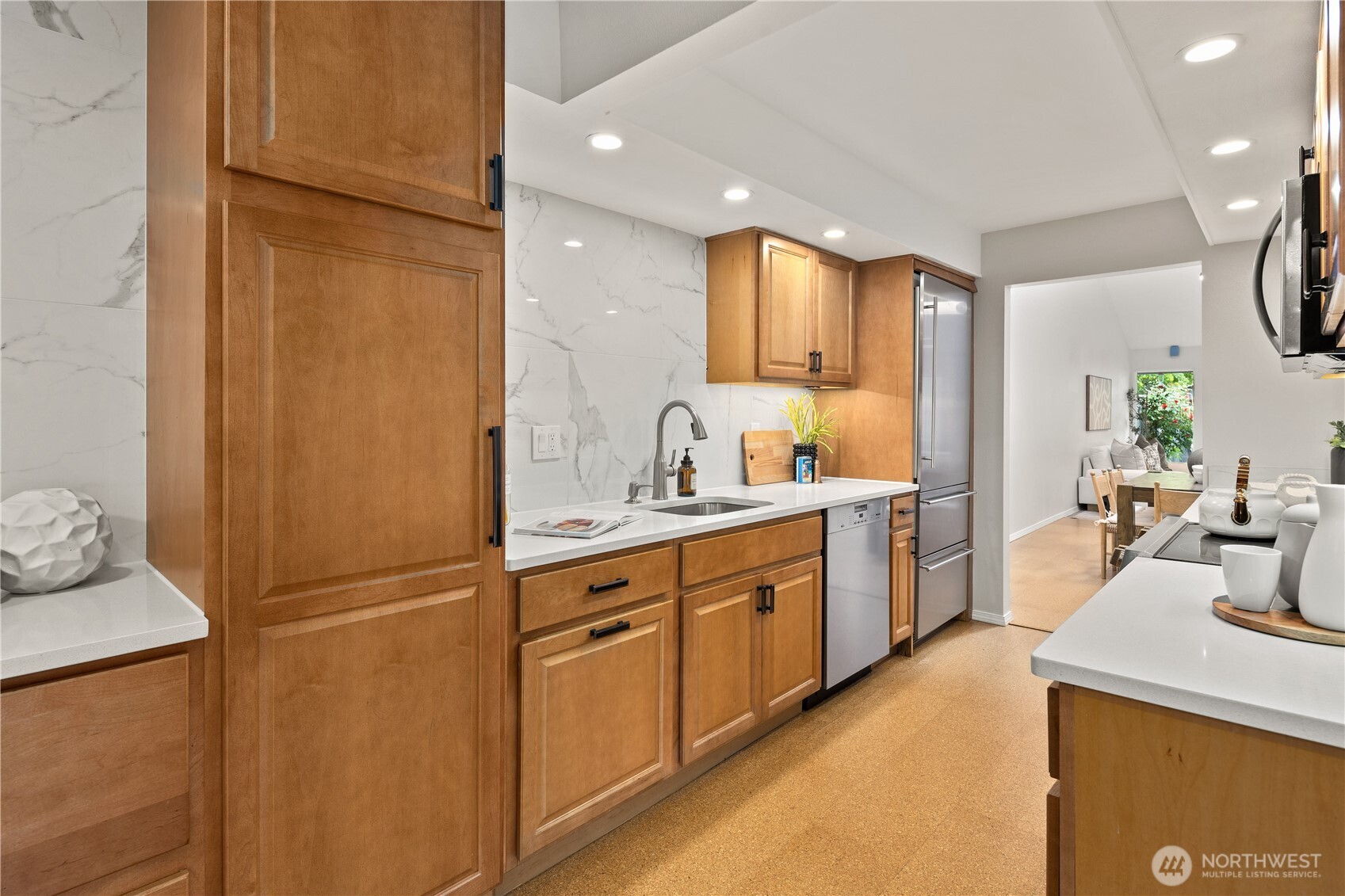 14225 NE 2nd Place #100F, Bellevue, WA 98007