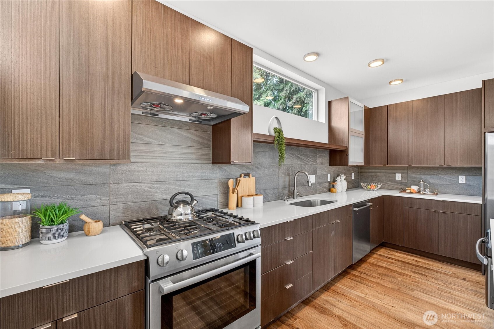 8840 Interlake Avenue N, Seattle, WA 98103