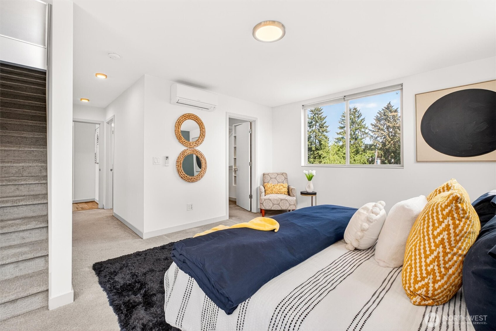 8840 Interlake Avenue N, Seattle, WA 98103